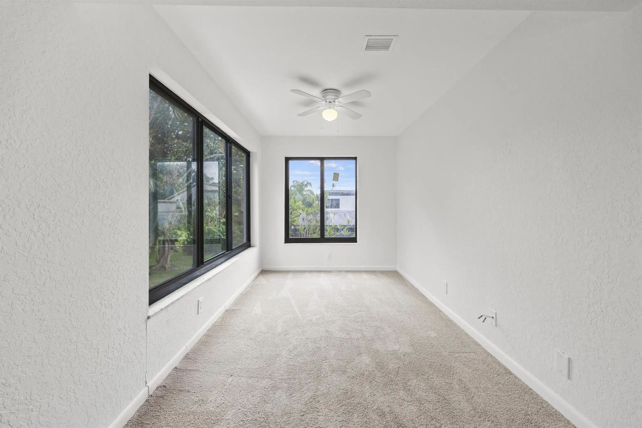 9713 N New River Canal Road, #304