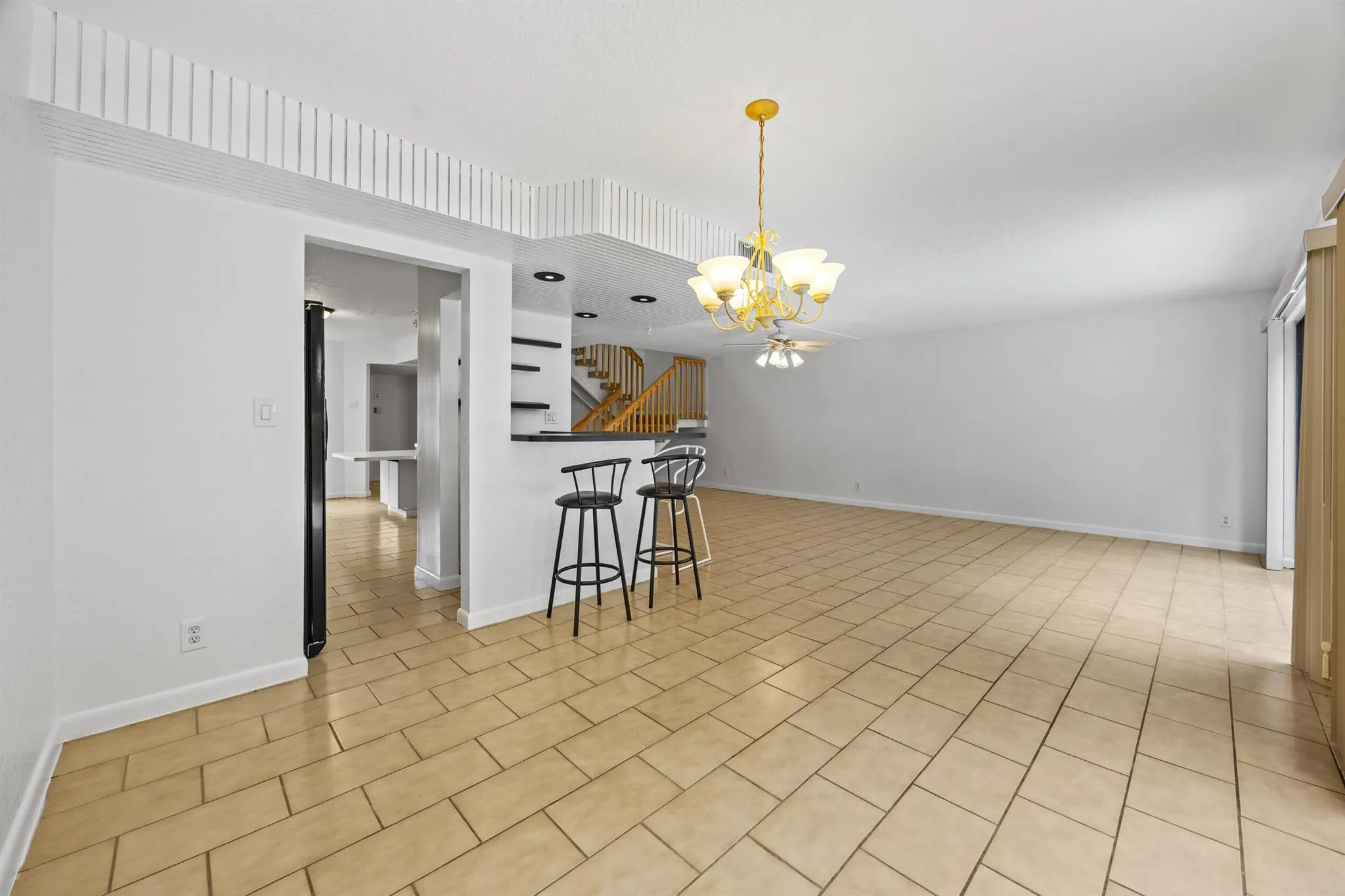 9713 N New River Canal Road, #304