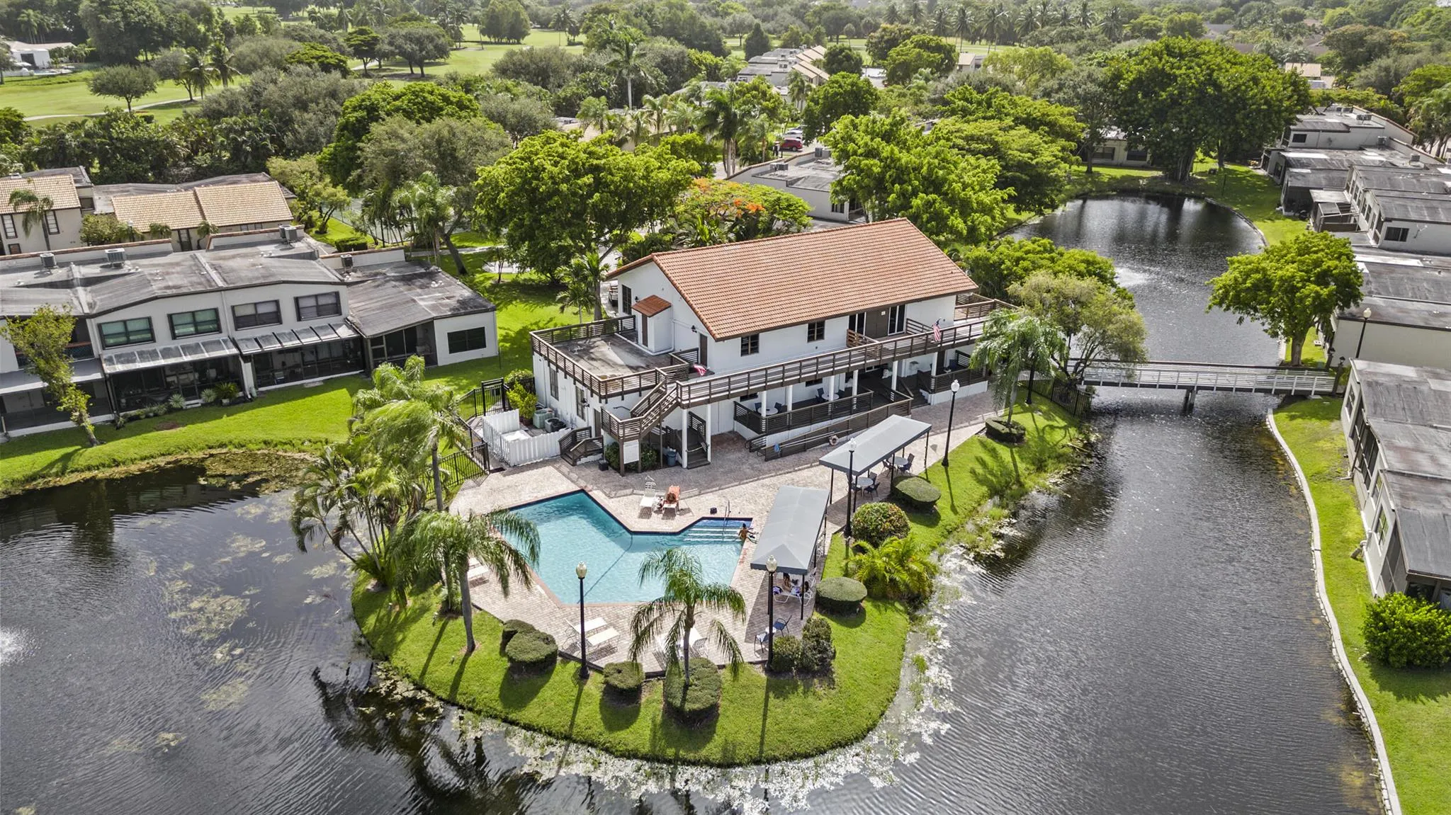 9713 N New River Canal Road, #304
