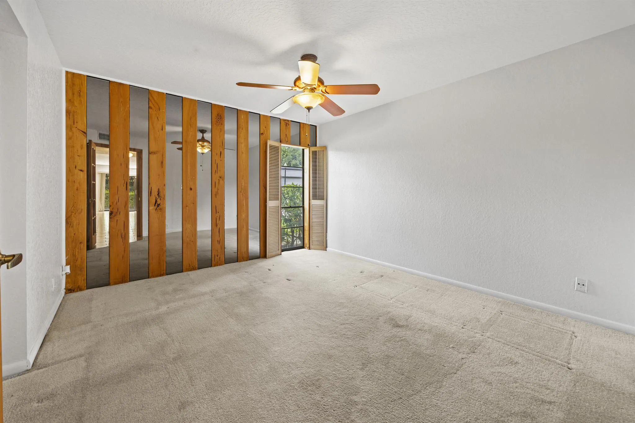 9713 N New River Canal Road, #304