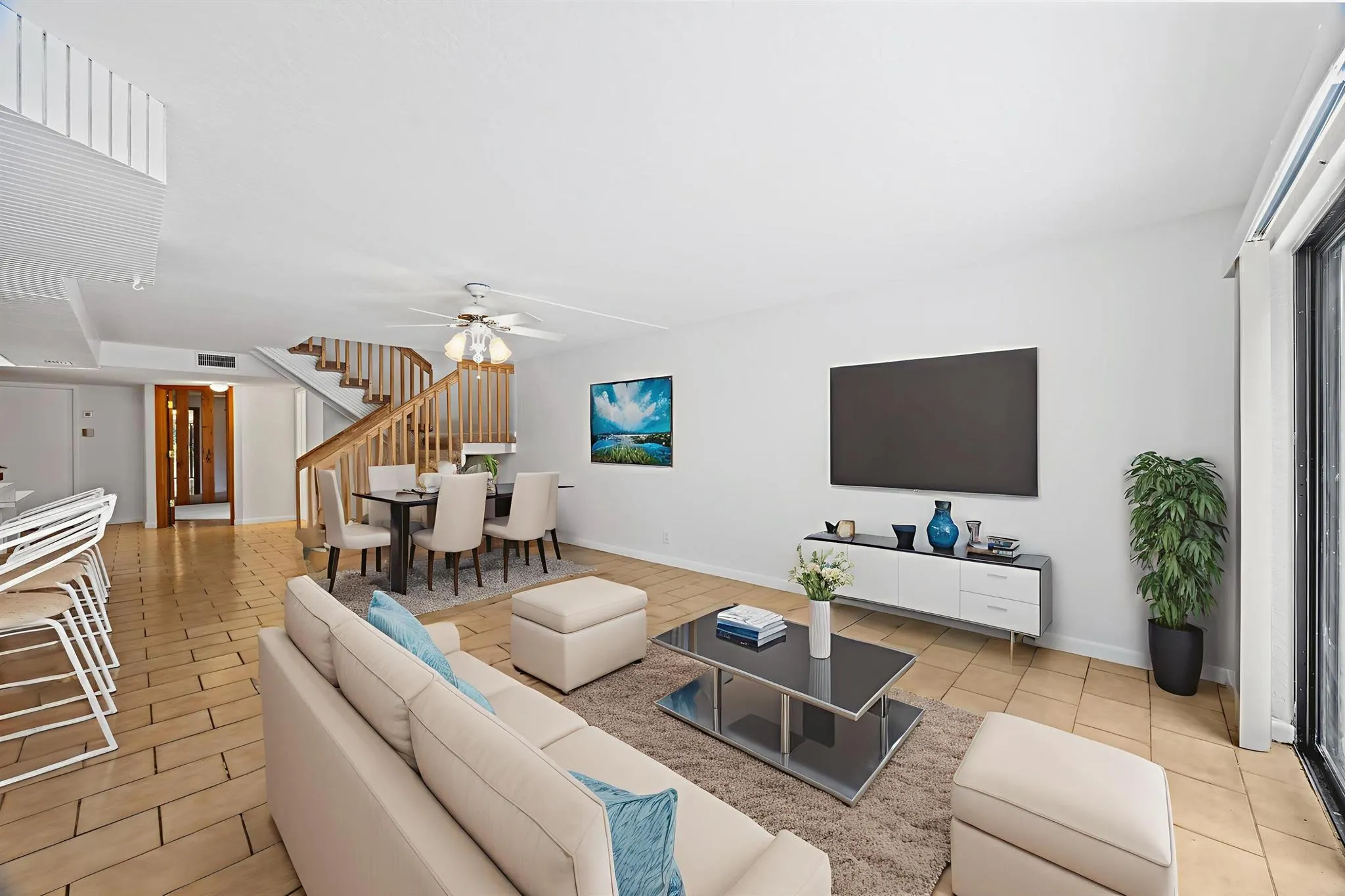 9713 N New River Canal Road, #304