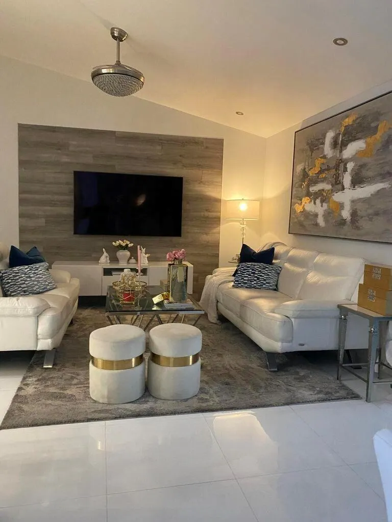19002 Cloud Lake Circle