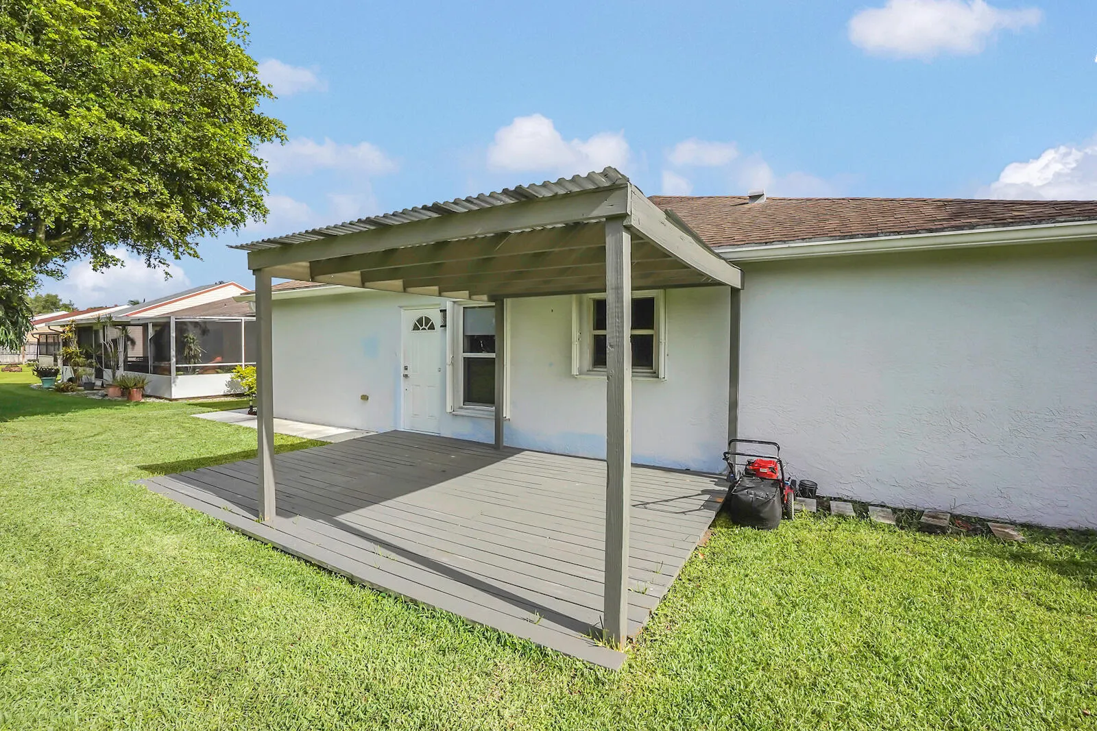 7739 Canal Drive