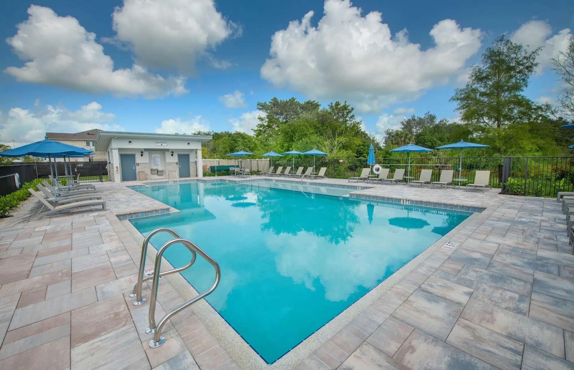 7598 SW Linus Lane, #Latitude 11-02