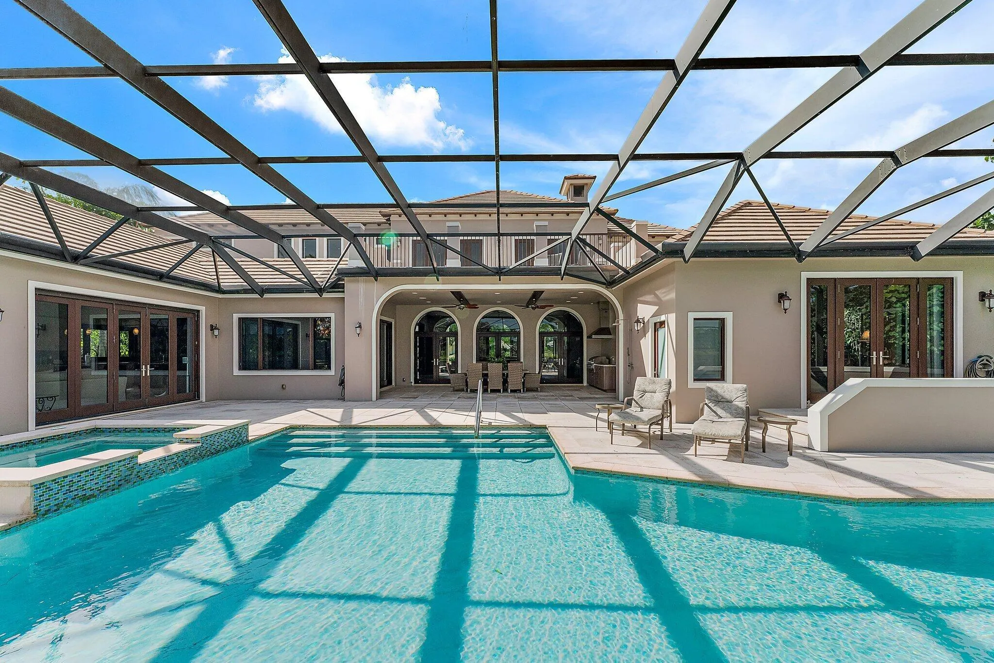 2506 NW Hollyberry Lane