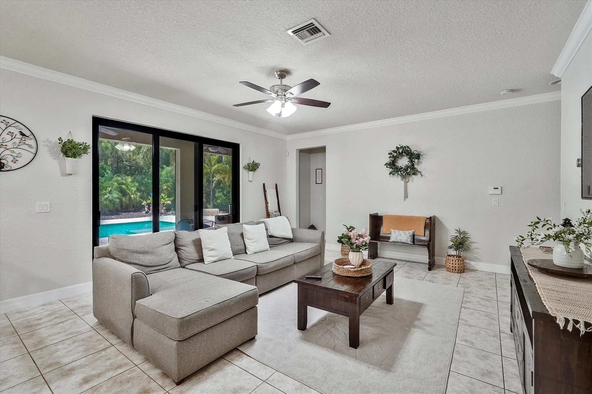 4381 SW Gossamer Circle