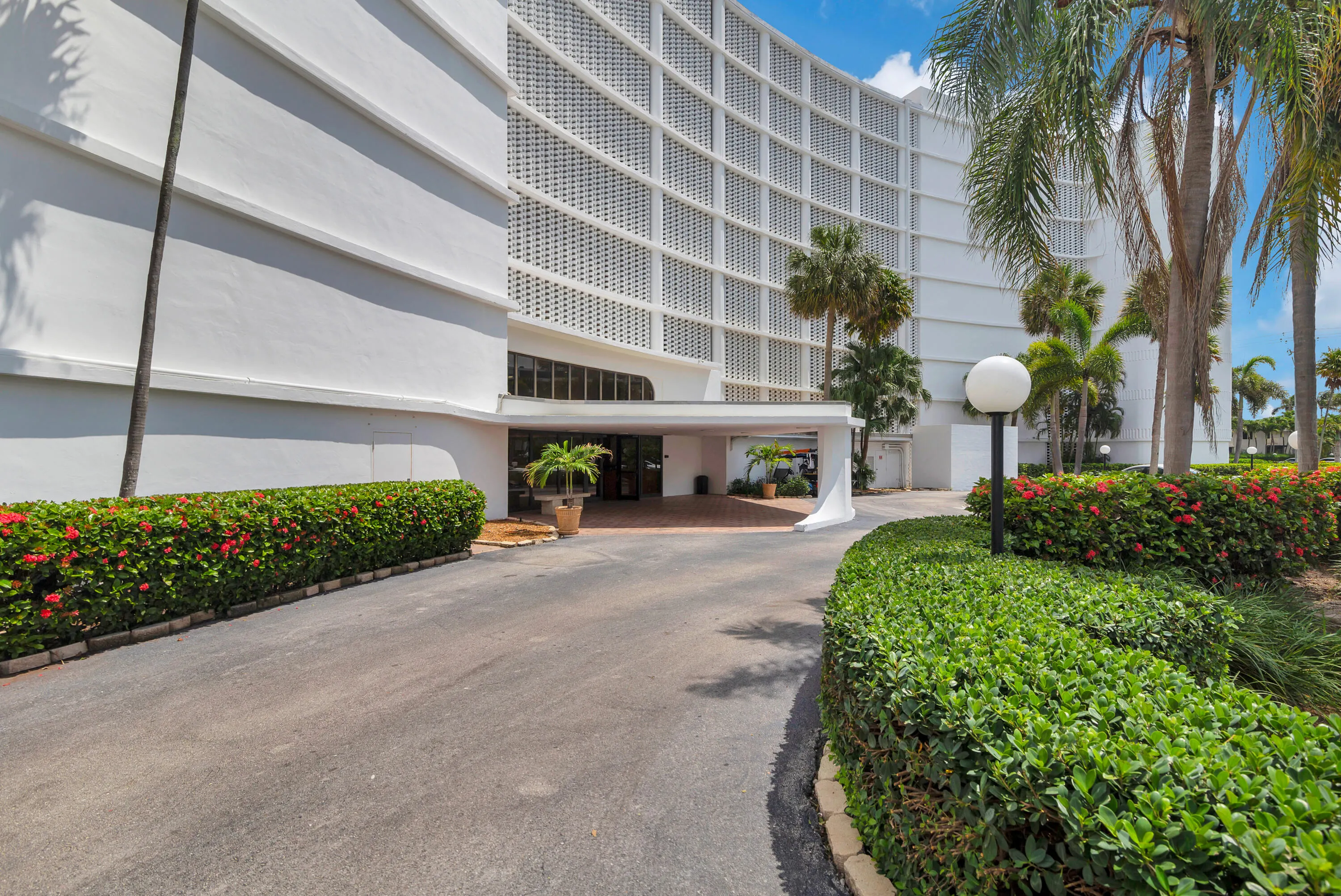 3590 S Ocean Boulevard, #908