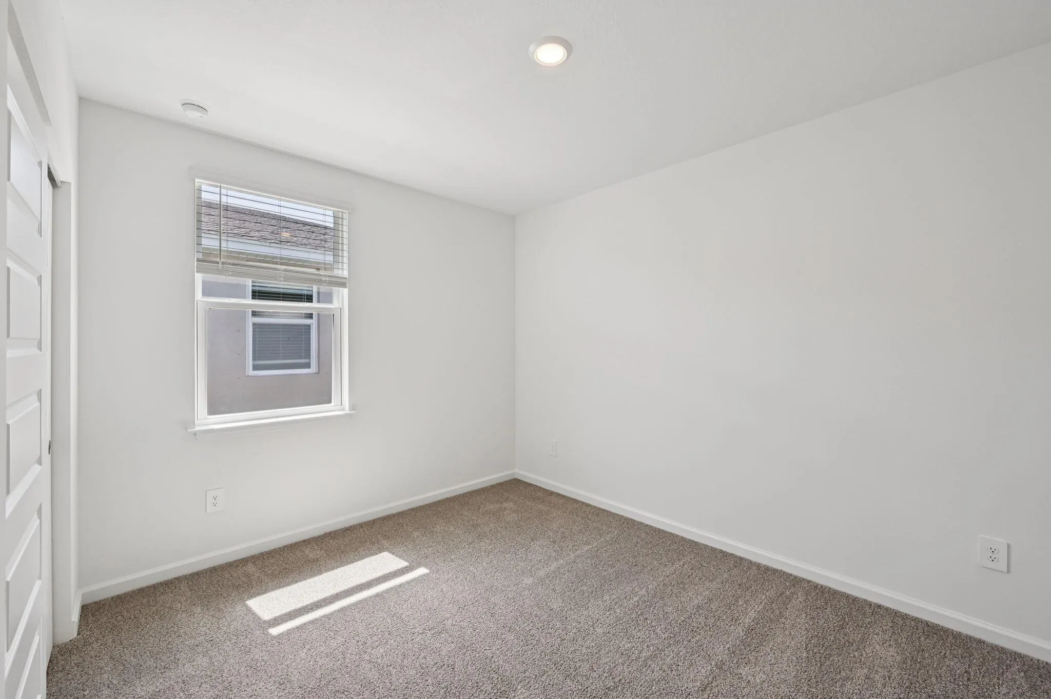 5433 Hampton Park Circle