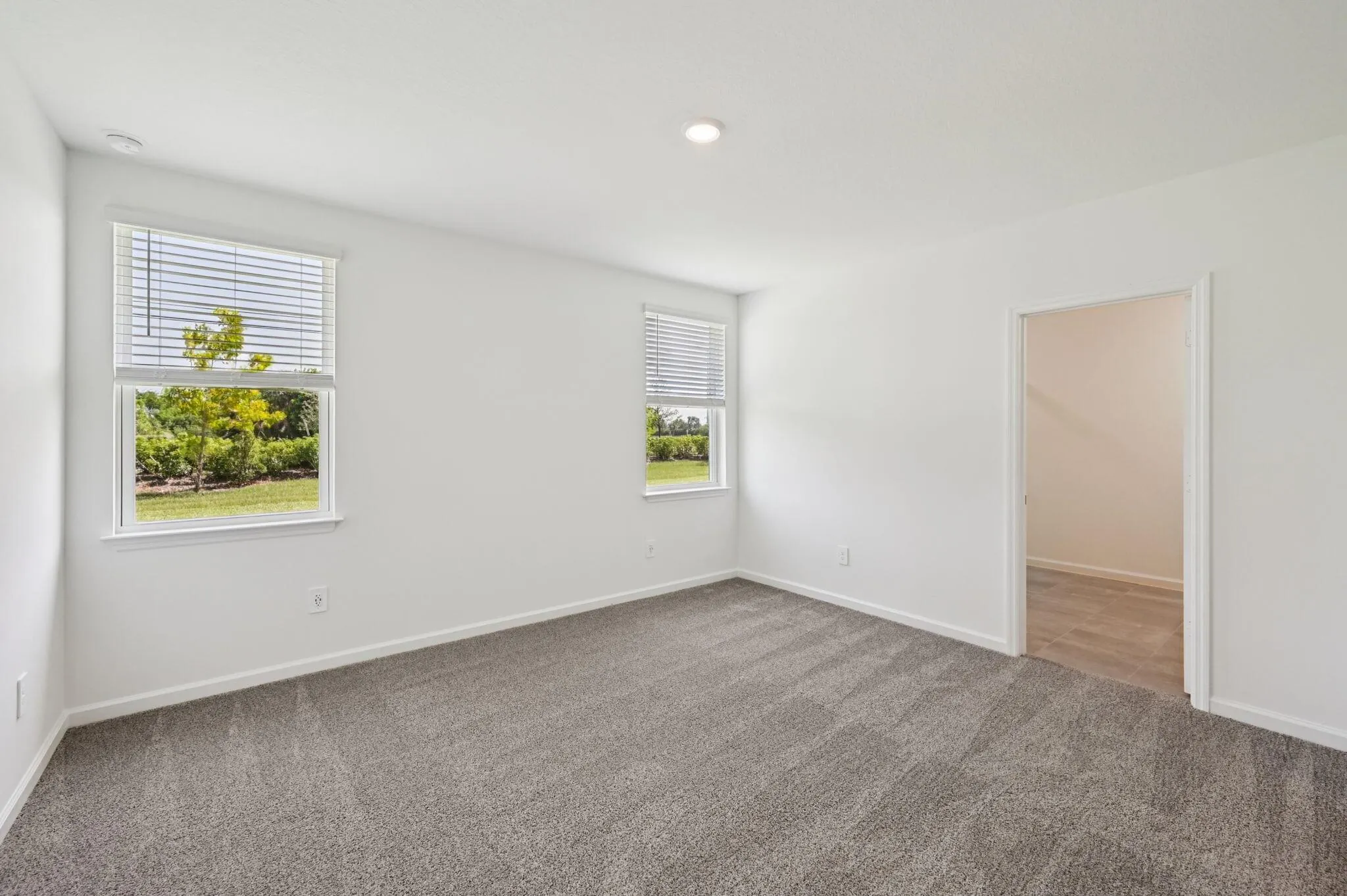 5433 Hampton Park Circle