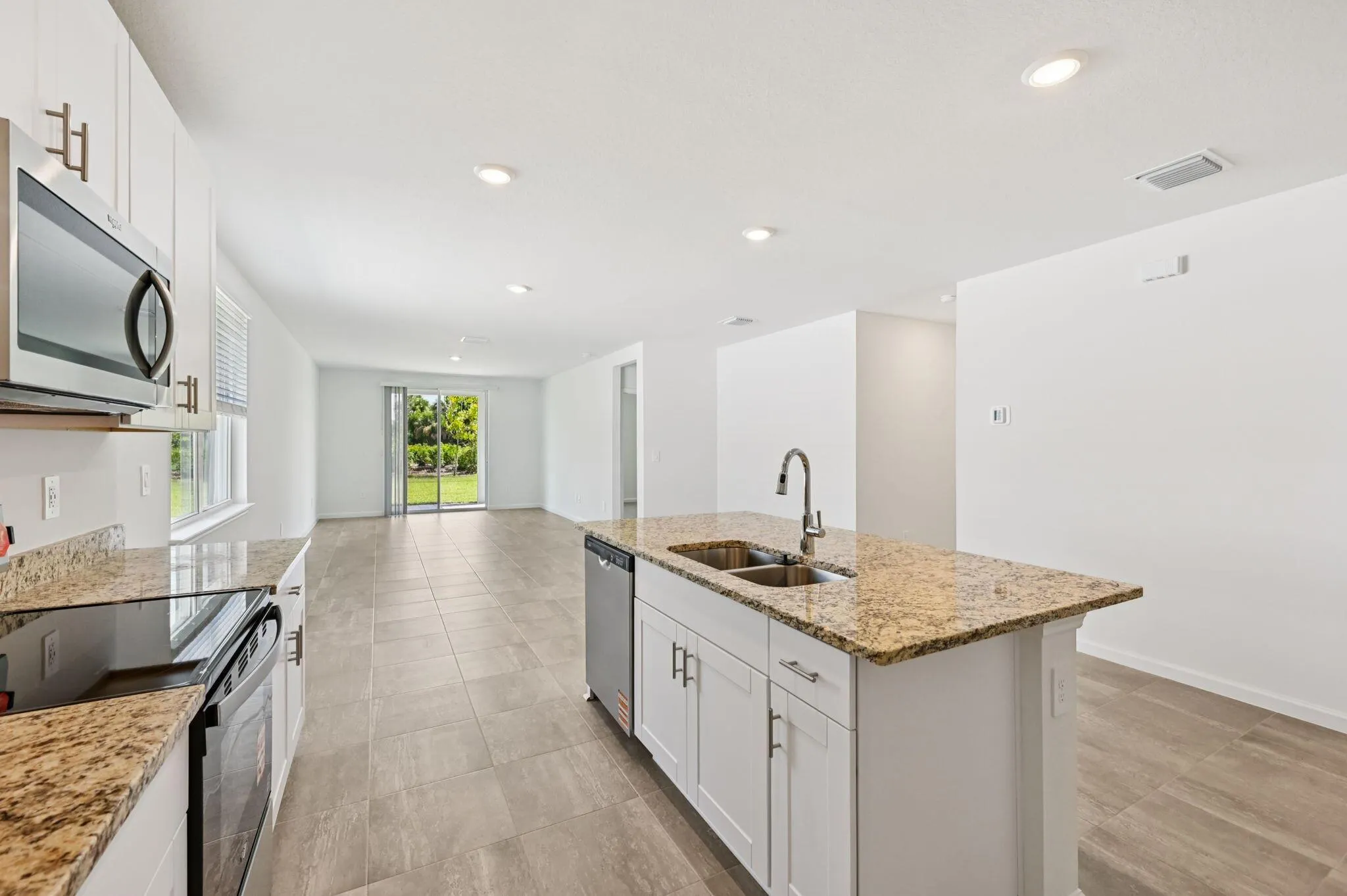 5433 Hampton Park Circle