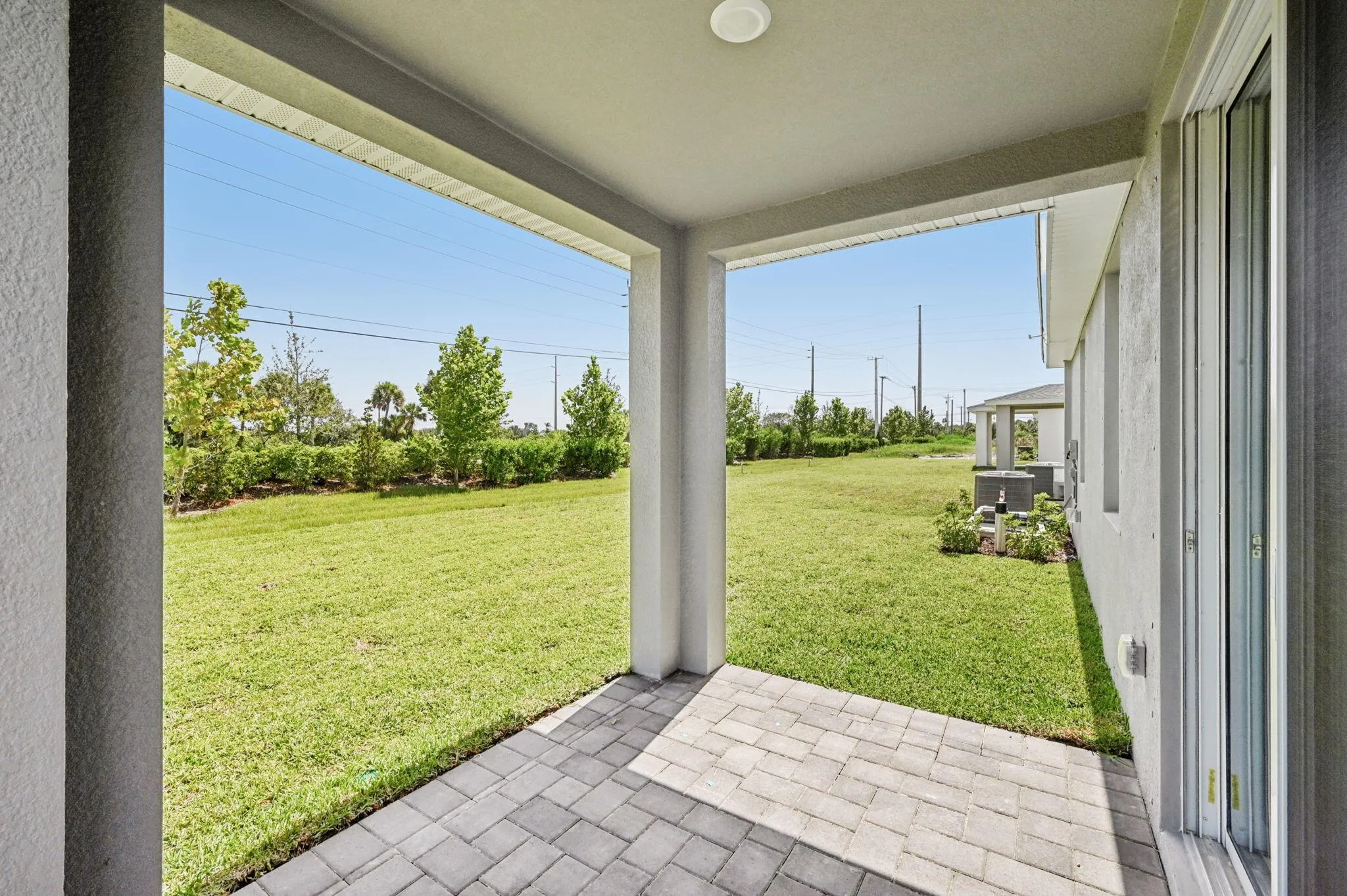 5433 Hampton Park Circle