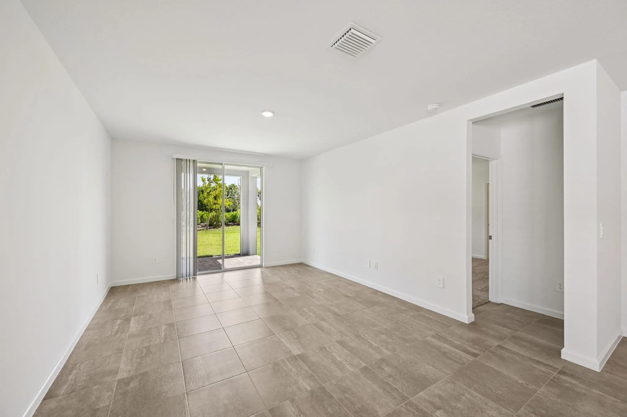 5433 Hampton Park Circle