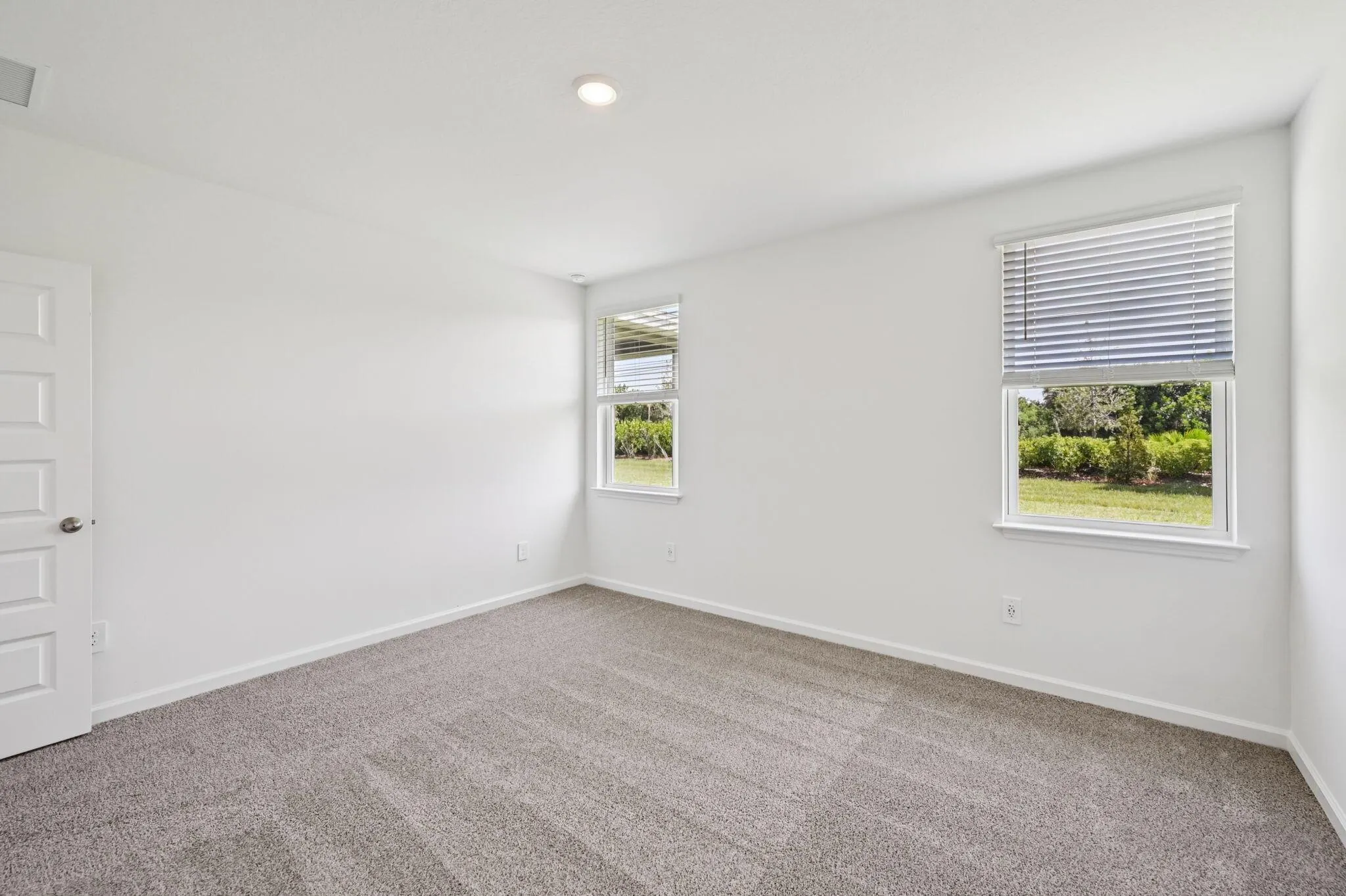 5433 Hampton Park Circle
