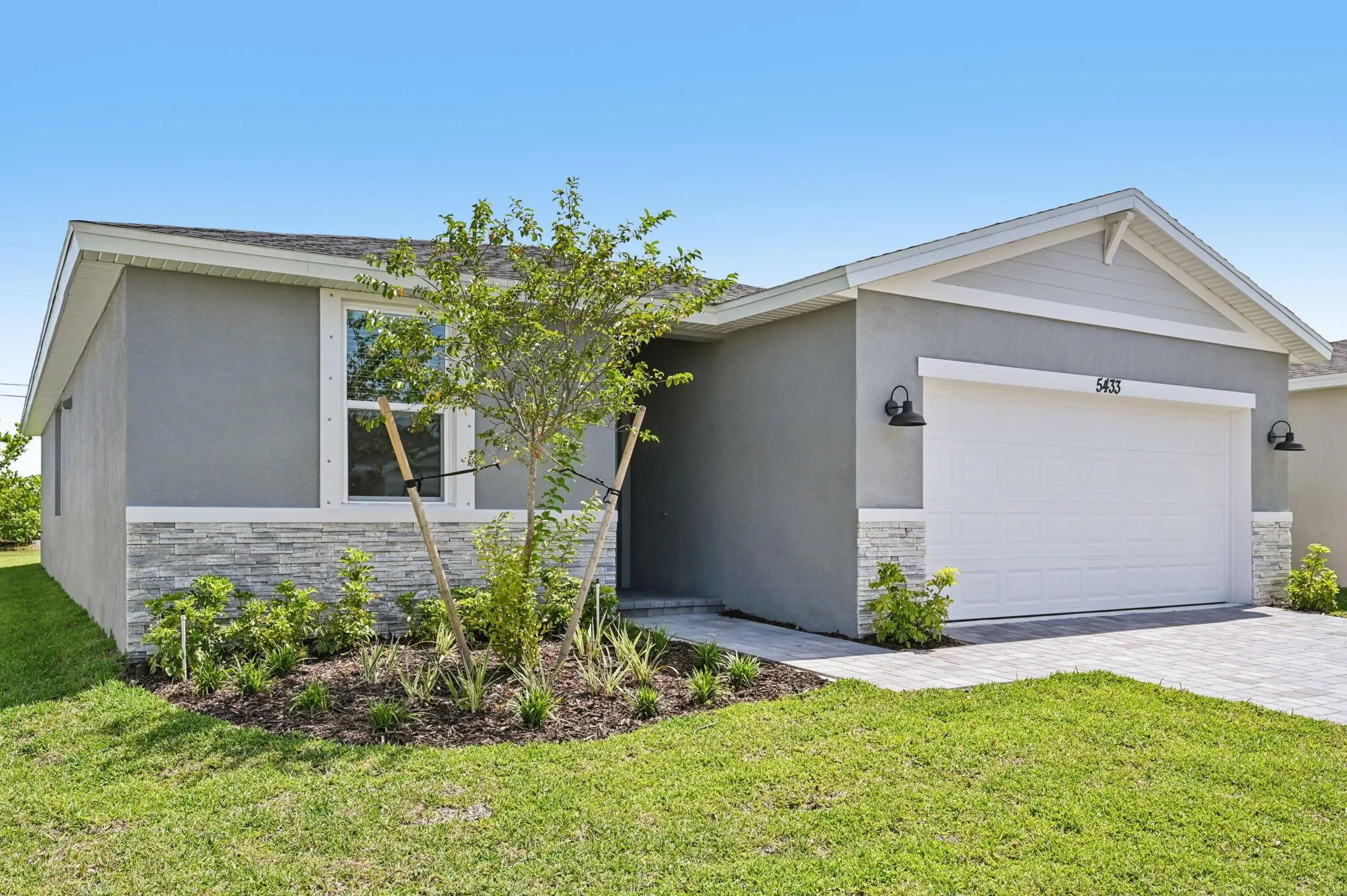 5433 Hampton Park Circle