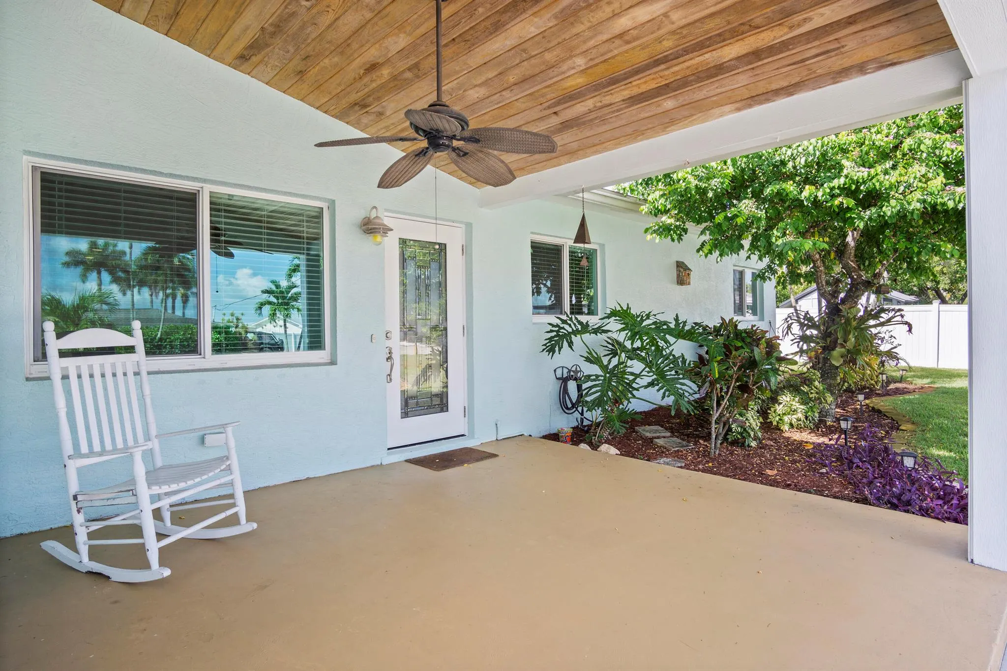 195 SW Cabana Point Circle