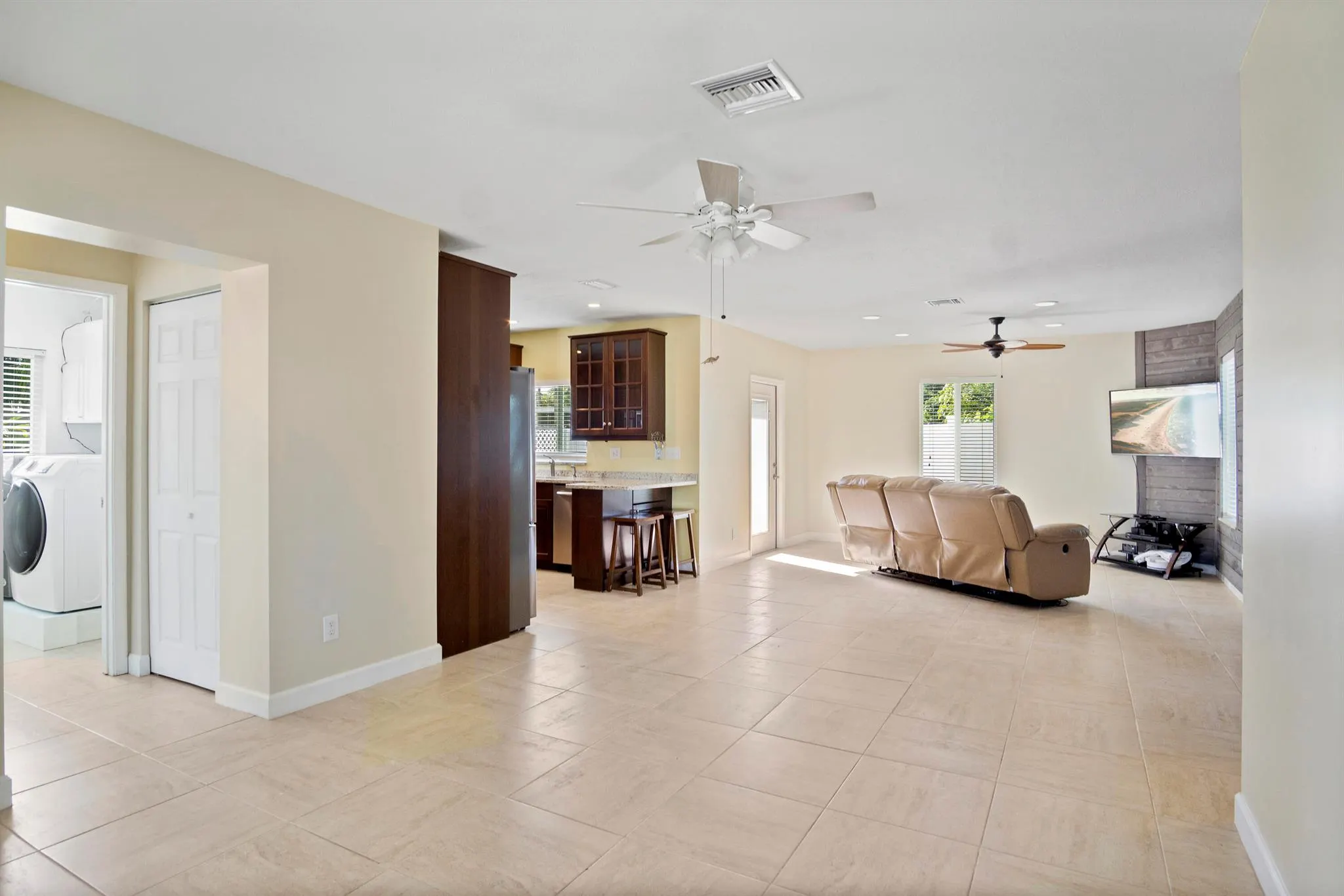 195 SW Cabana Point Circle