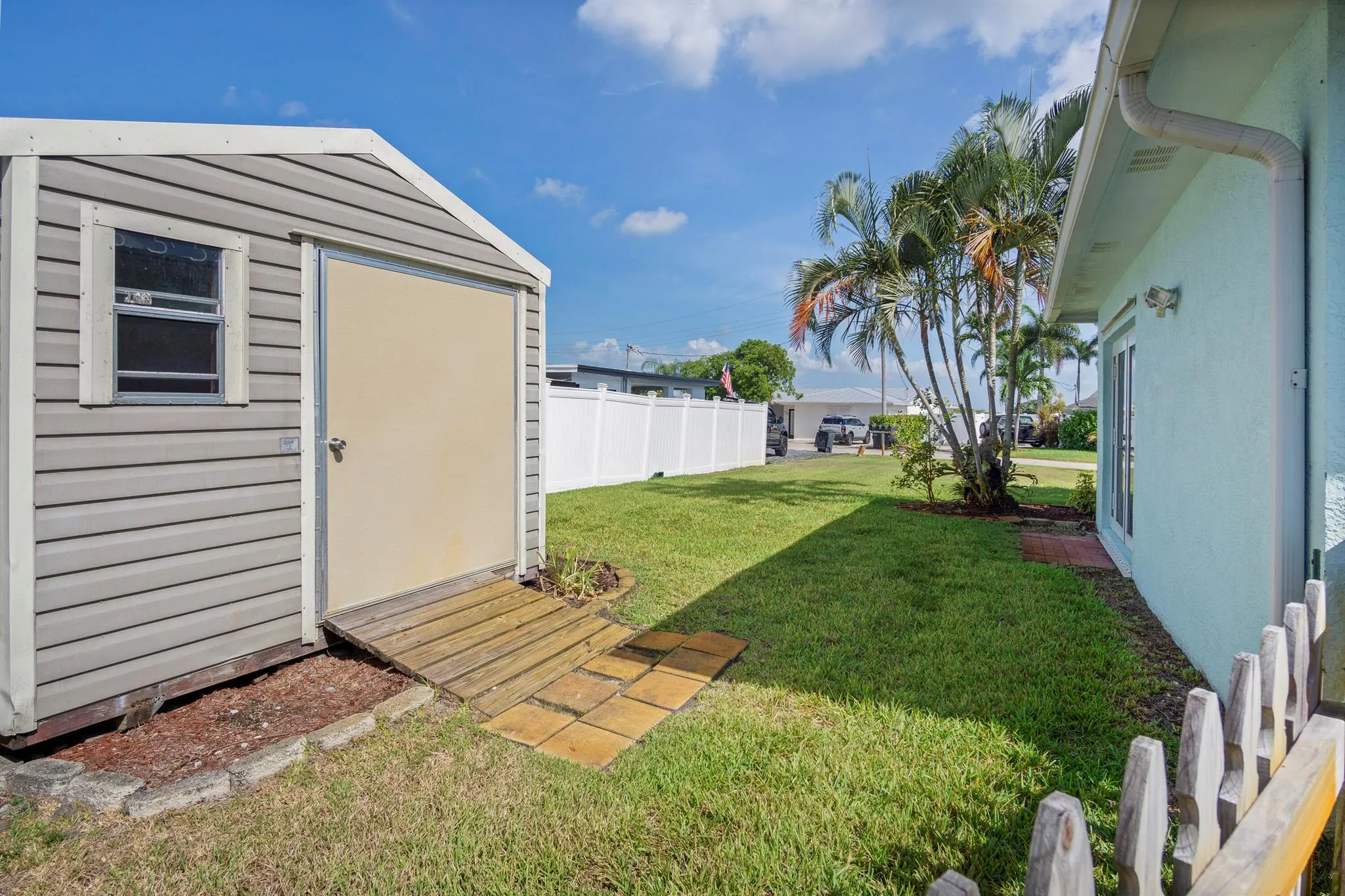 195 SW Cabana Point Circle