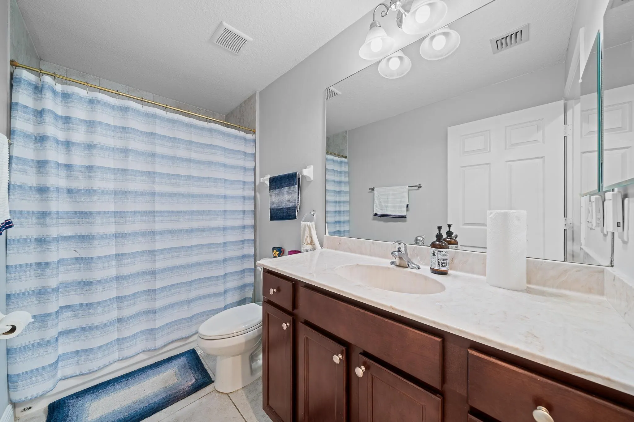 9760 Palm Breezes Dr Drive