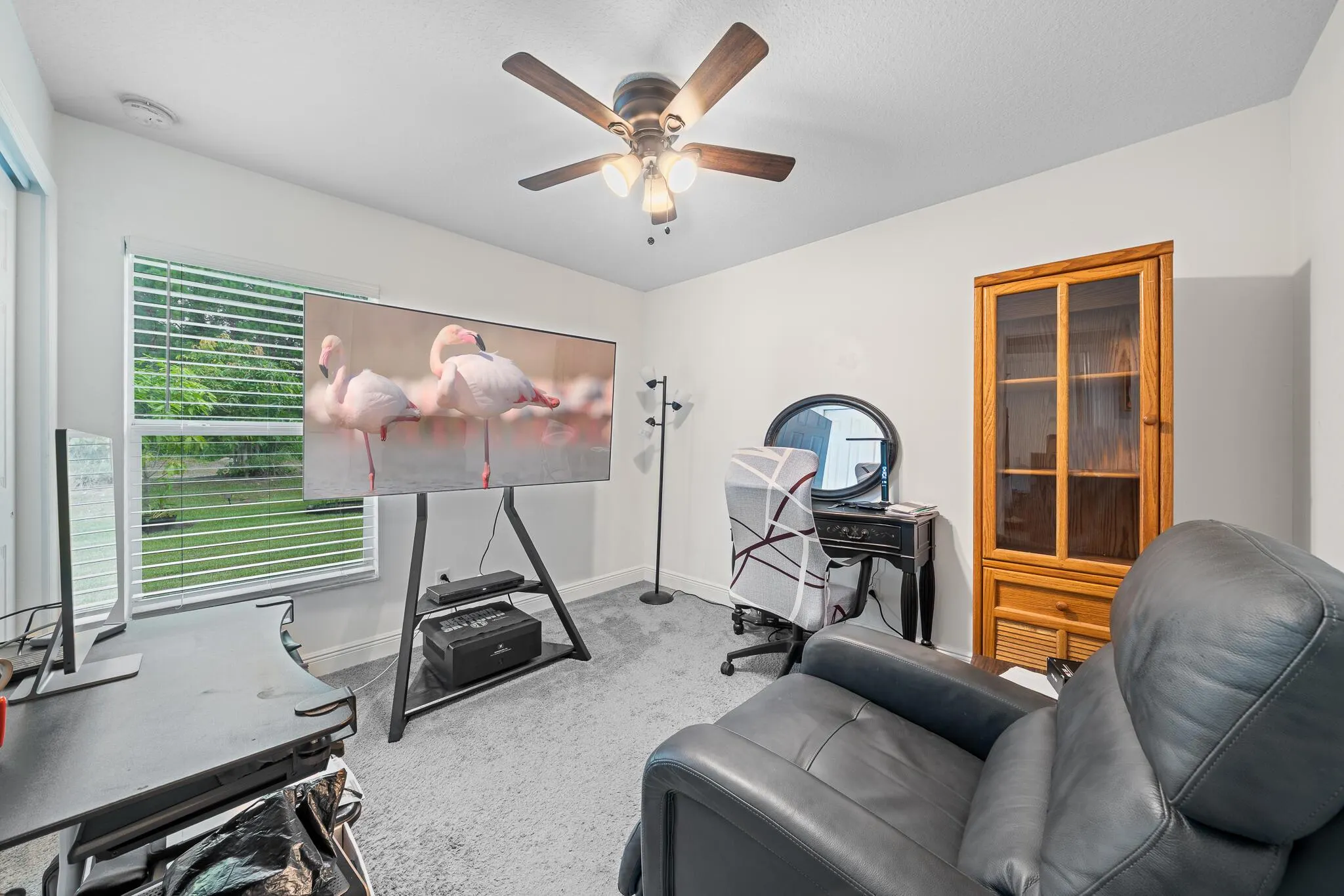 9760 Palm Breezes Dr Drive