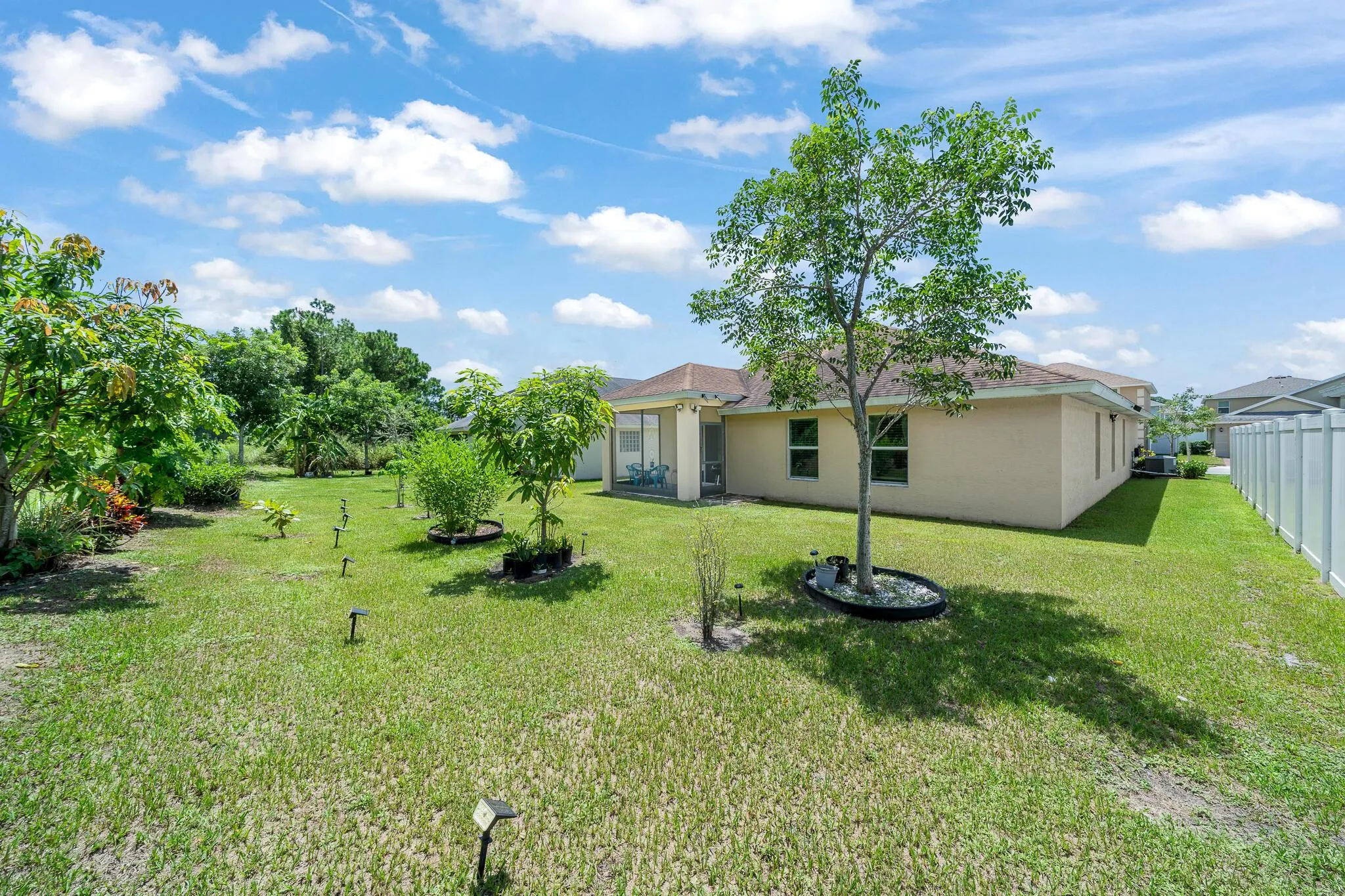 9760 Palm Breezes Dr Drive