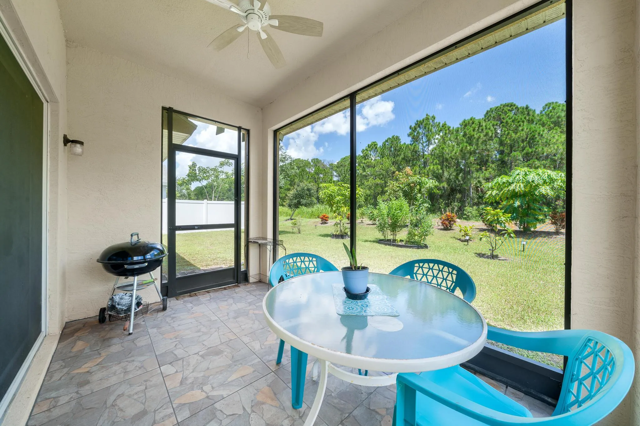 9760 Palm Breezes Dr Drive