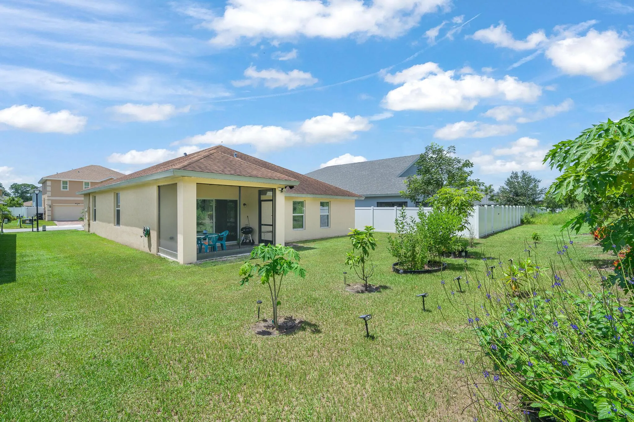 9760 Palm Breezes Dr Drive