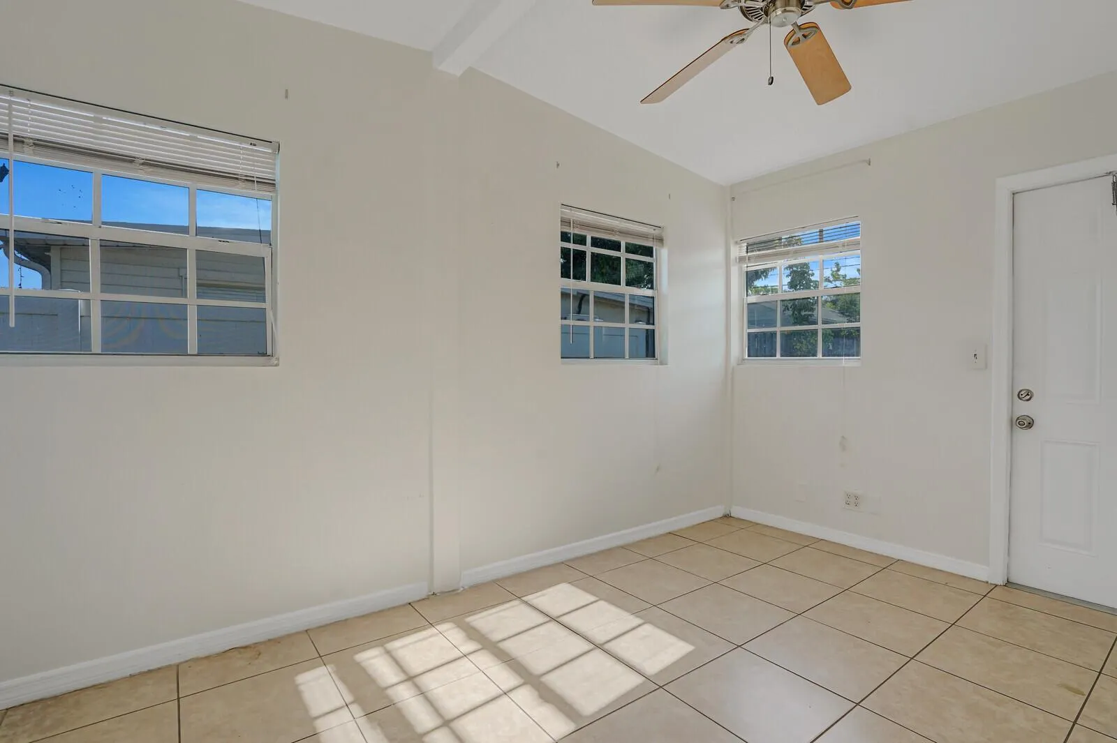 1828 Maypop Road