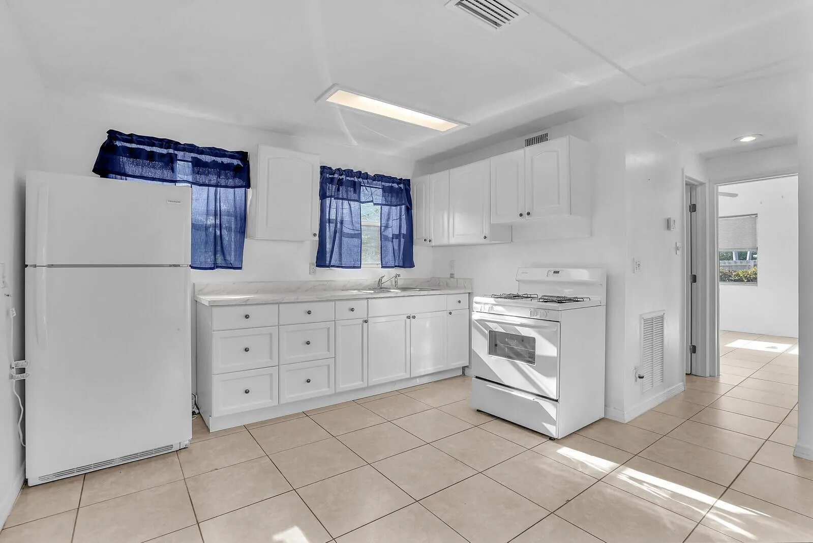 1828 Maypop Road