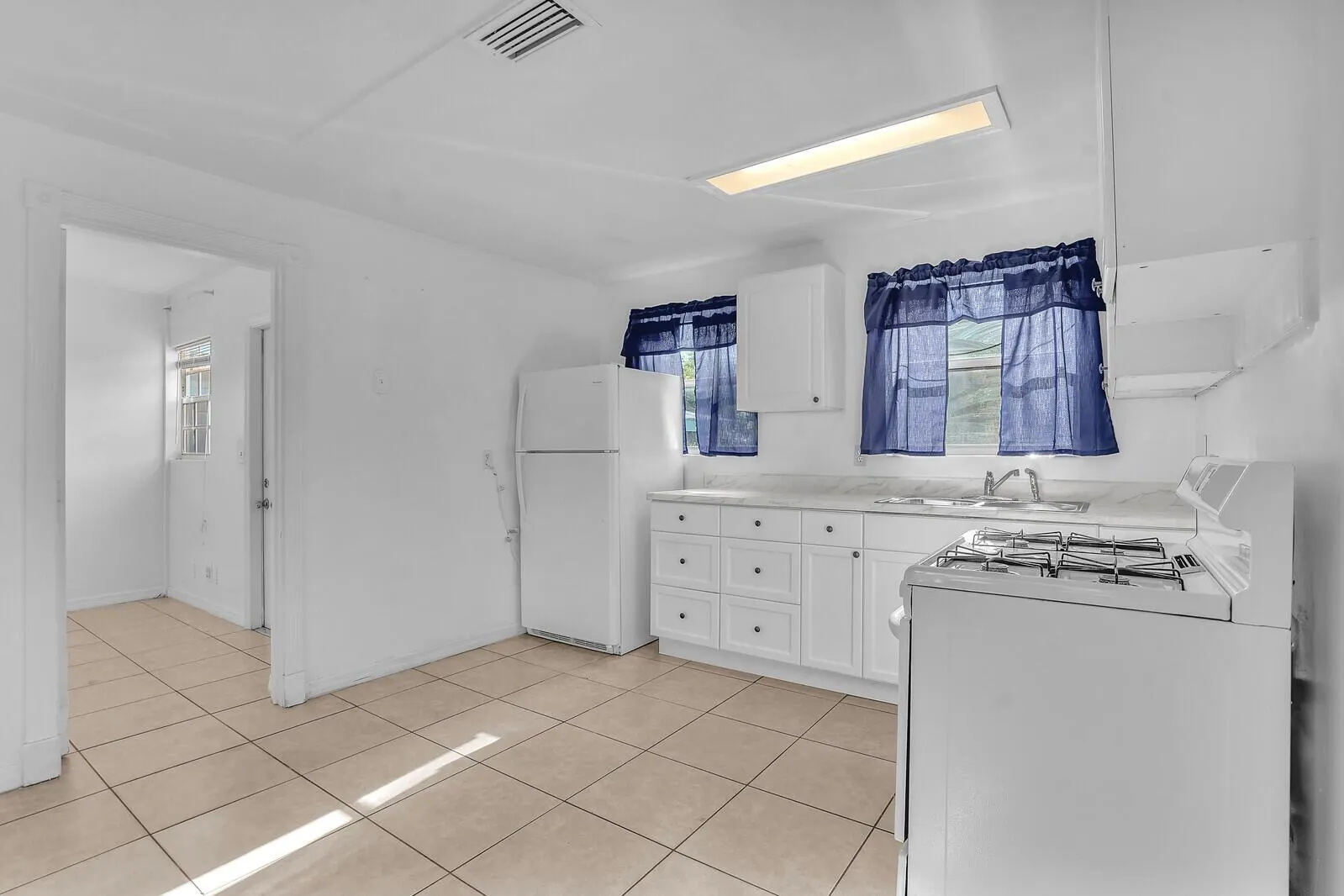 1828 Maypop Road