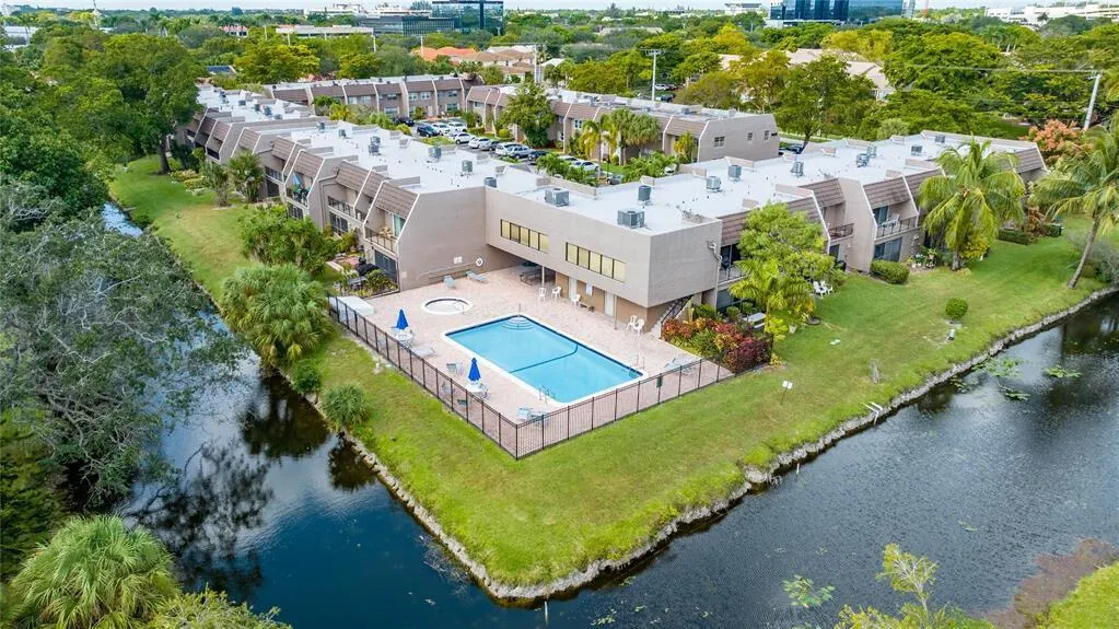 9050 NW 28th Street, #114