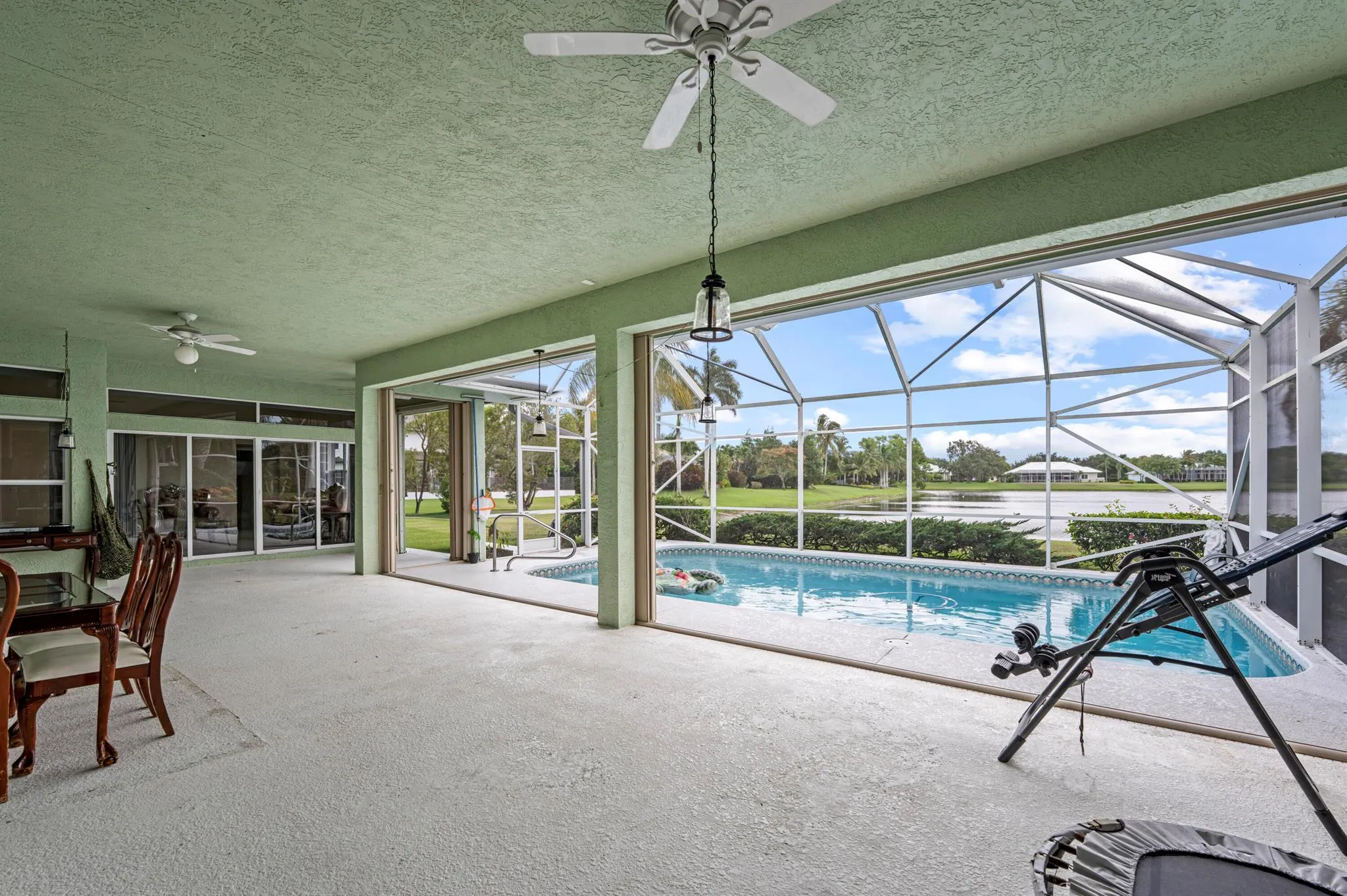 5530 SW Orchid Bay Drive