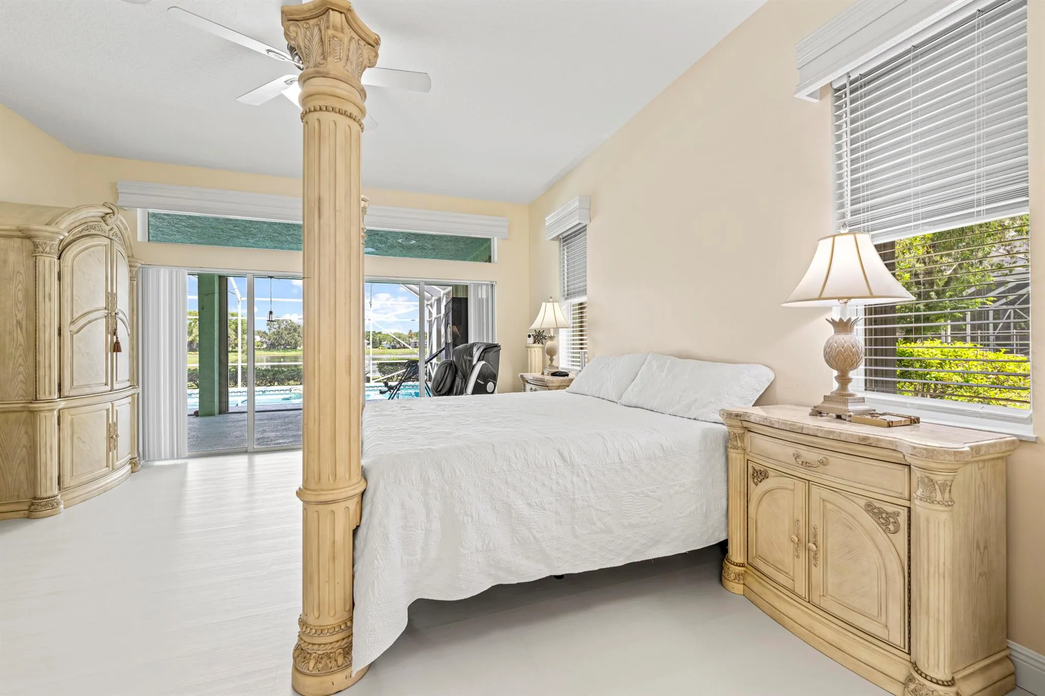 5530 SW Orchid Bay Drive