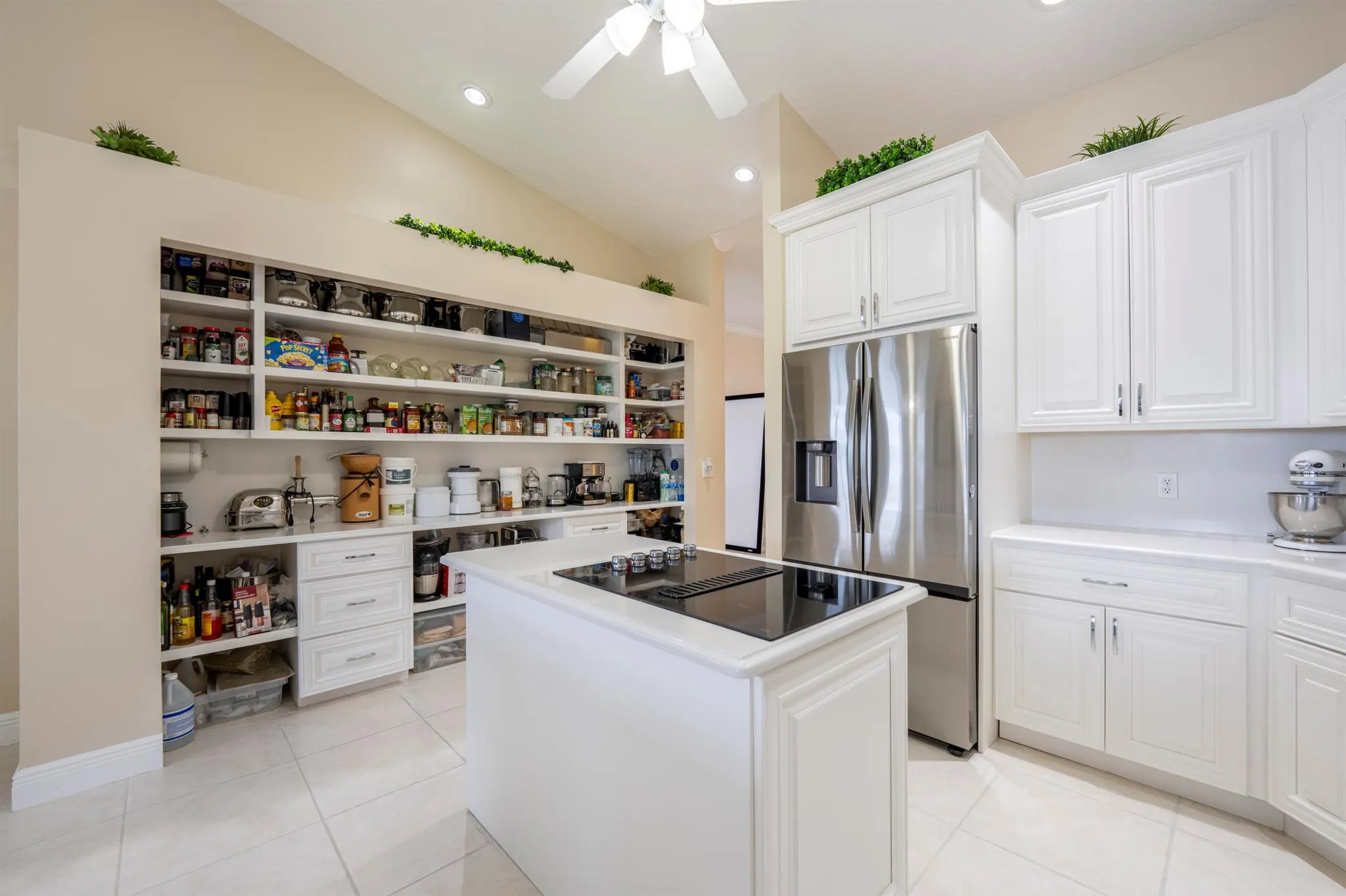 5530 SW Orchid Bay Drive
