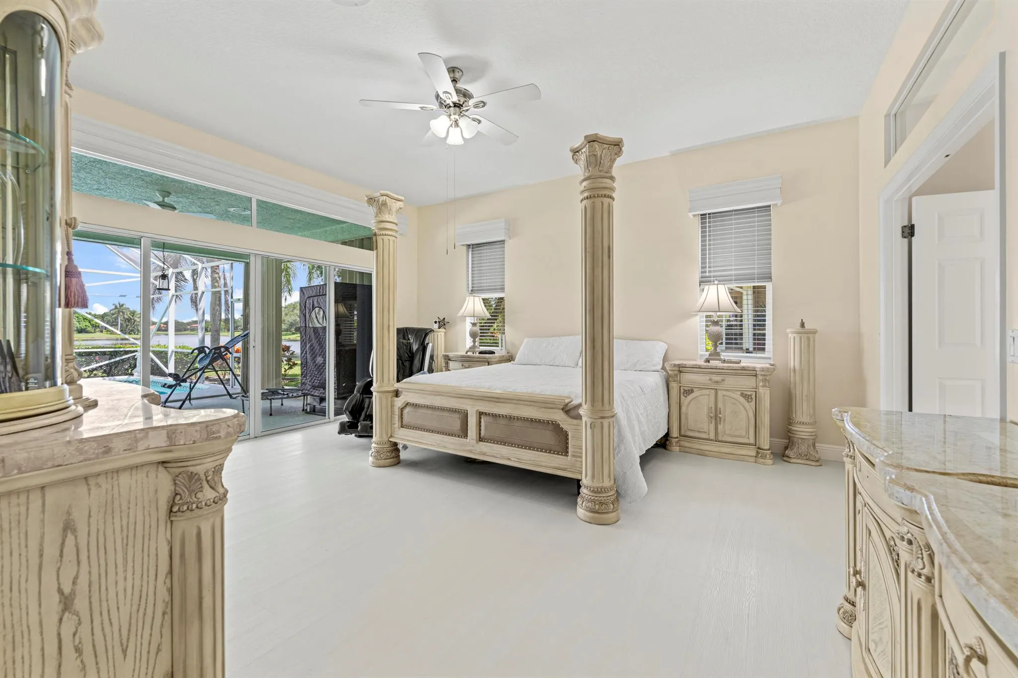 5530 SW Orchid Bay Drive