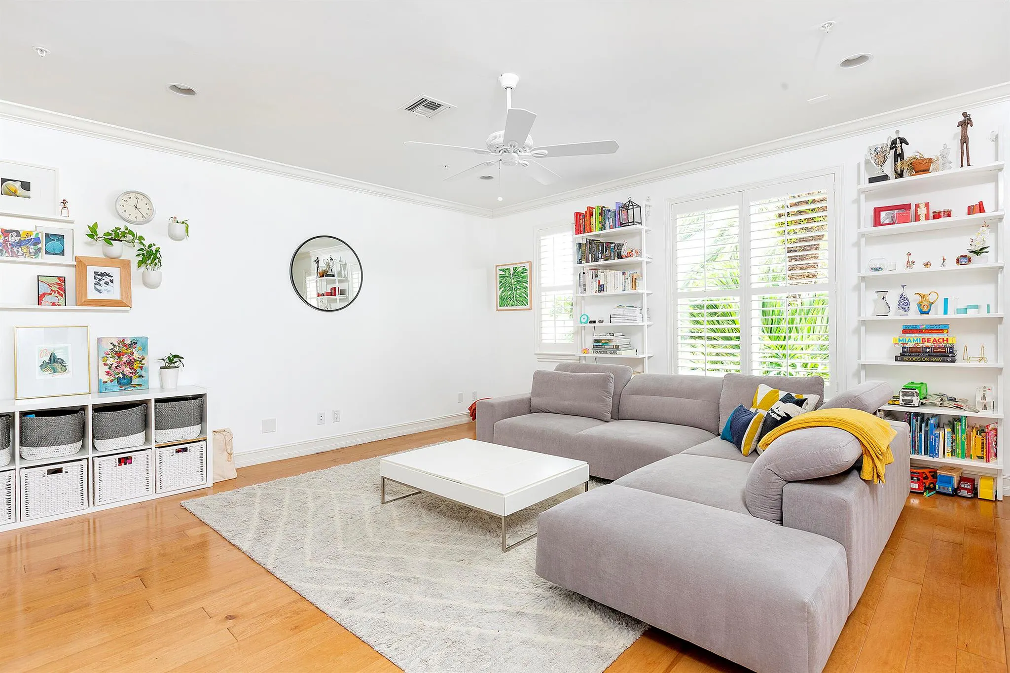 389 E Cannery Row Circle