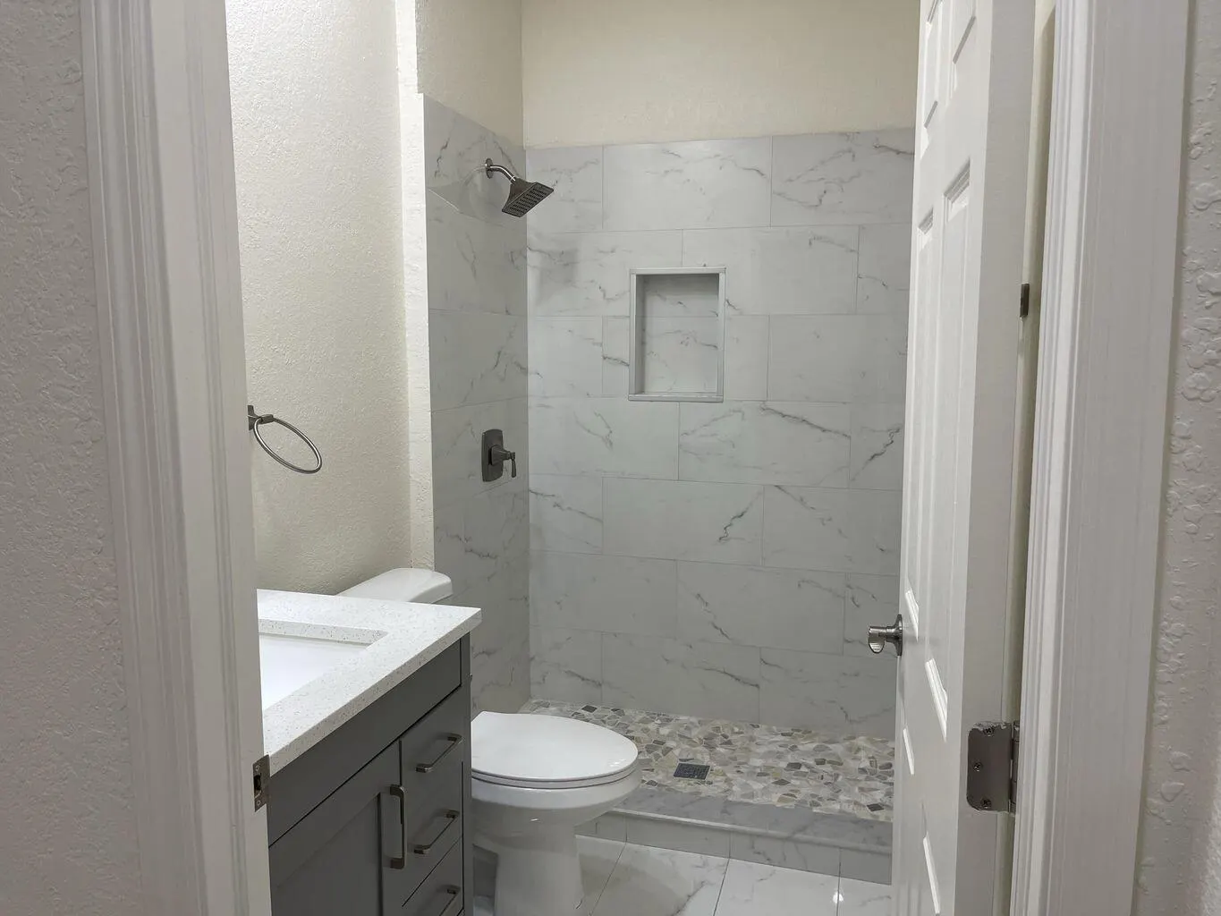 1084 Crassula Court, #D