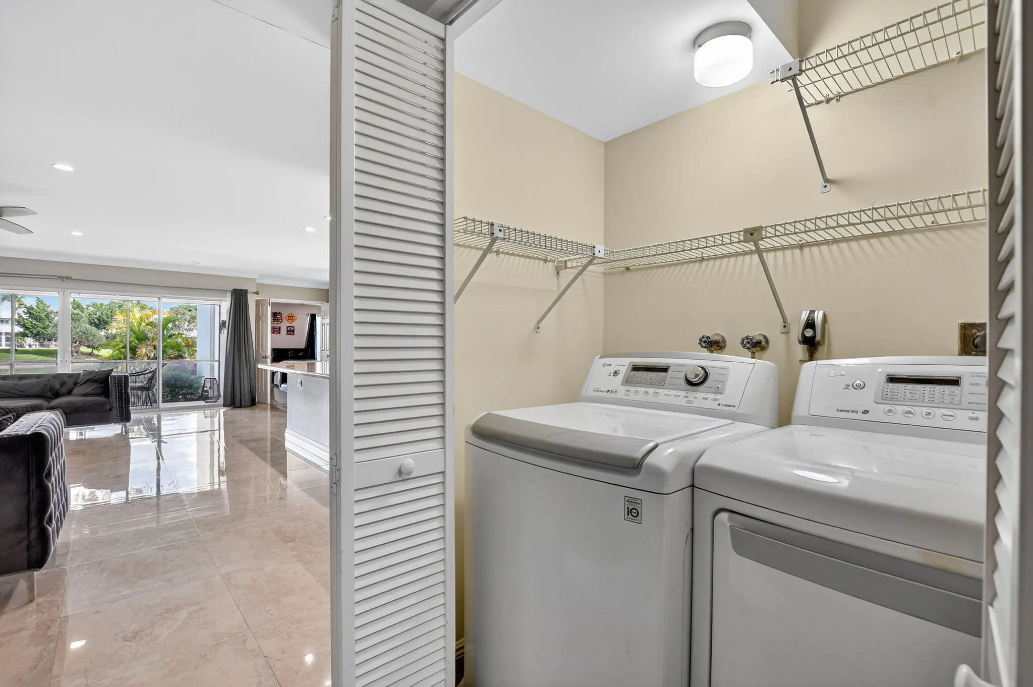 6101 Old Court Road, #140