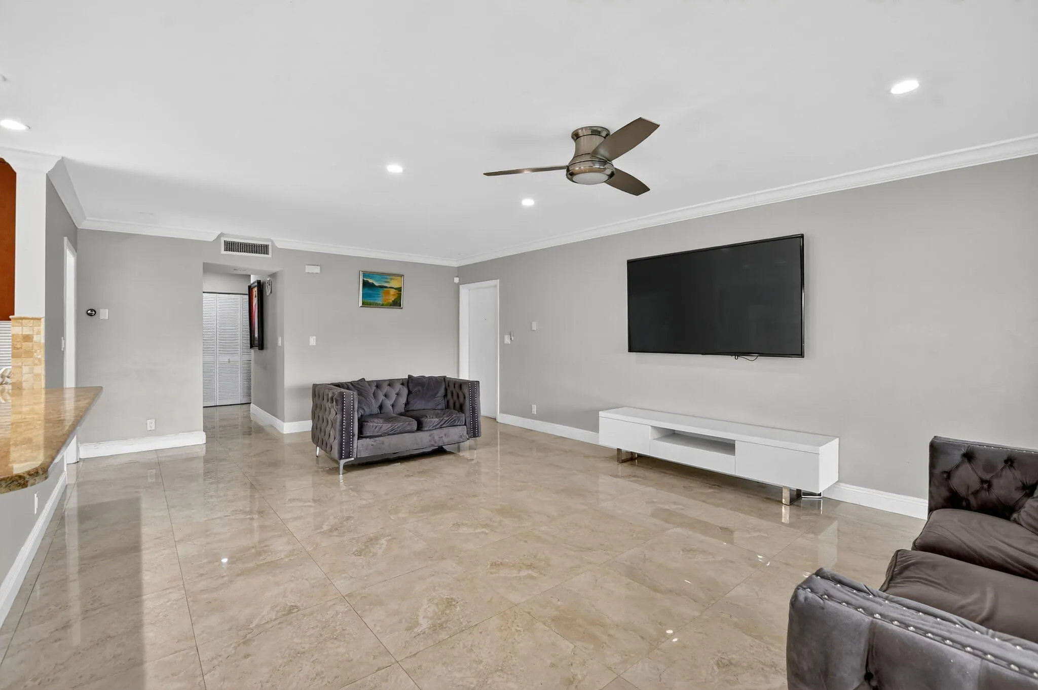 6101 Old Court Road, #140