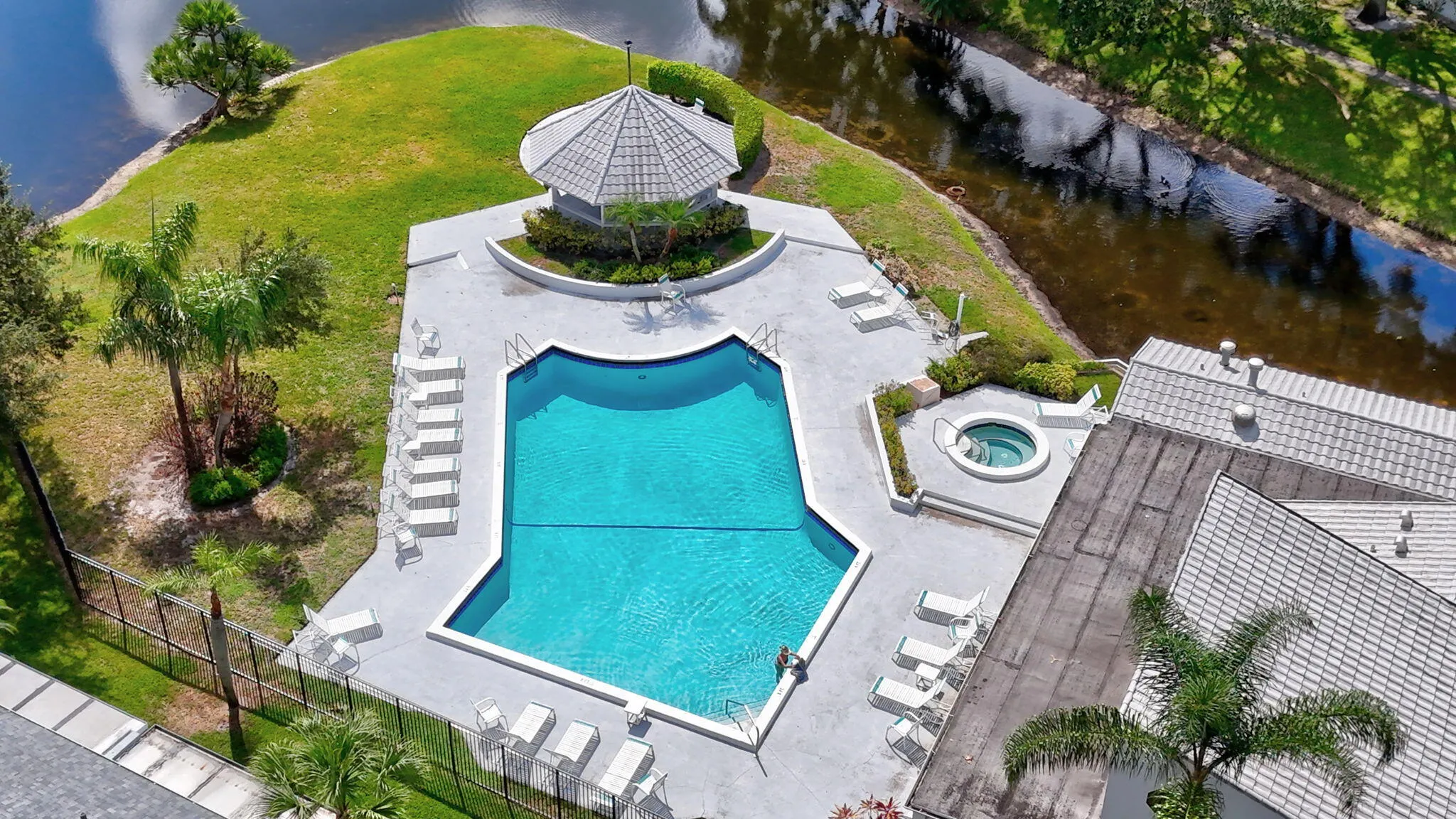 6101 Old Court Road, #140