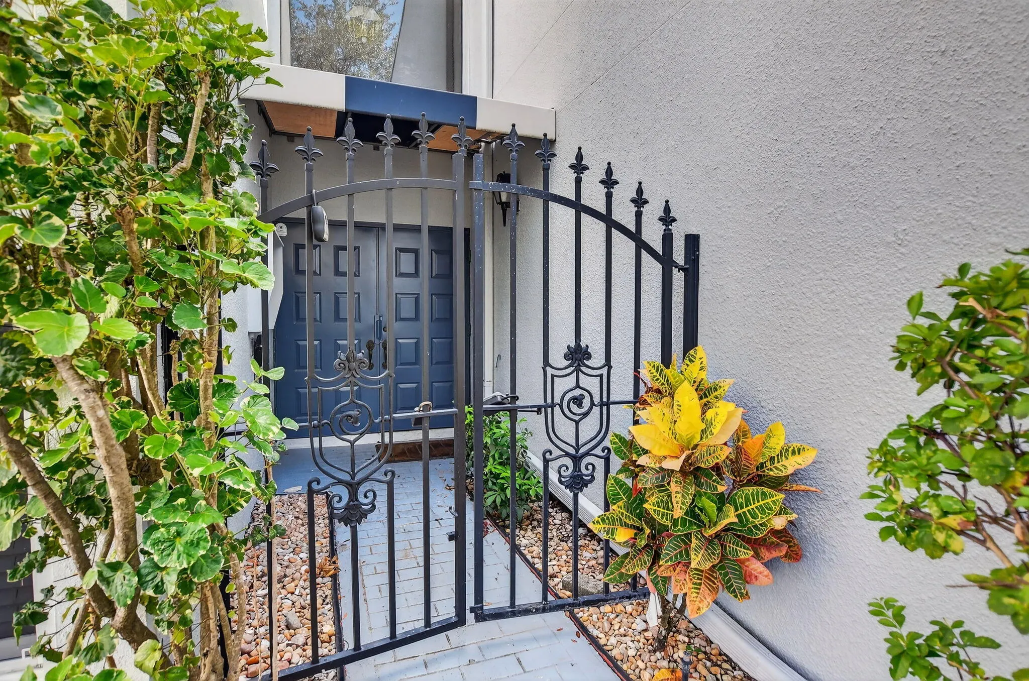 6101 Old Court Road, #140