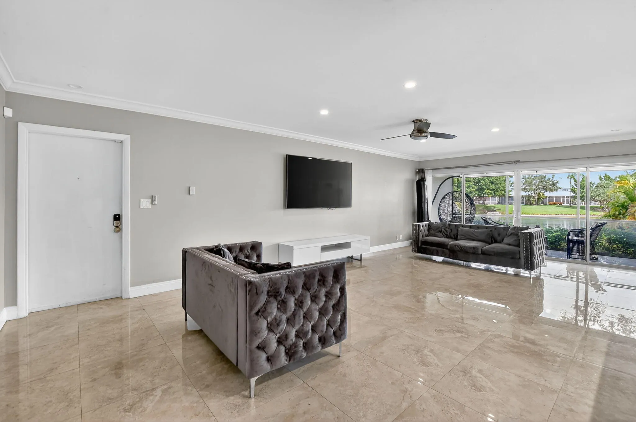 6101 Old Court Road, #140