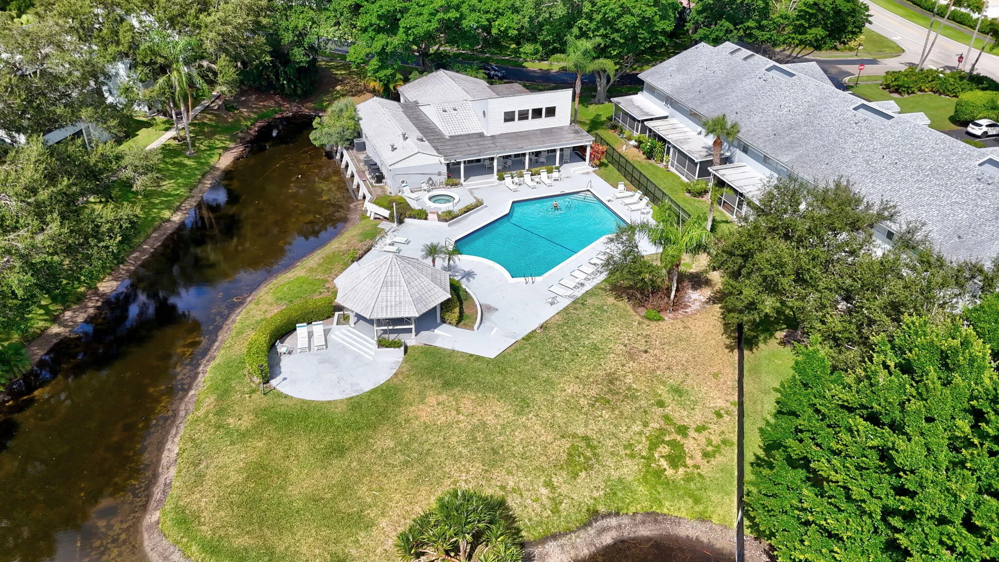 6101 Old Court Road, #140