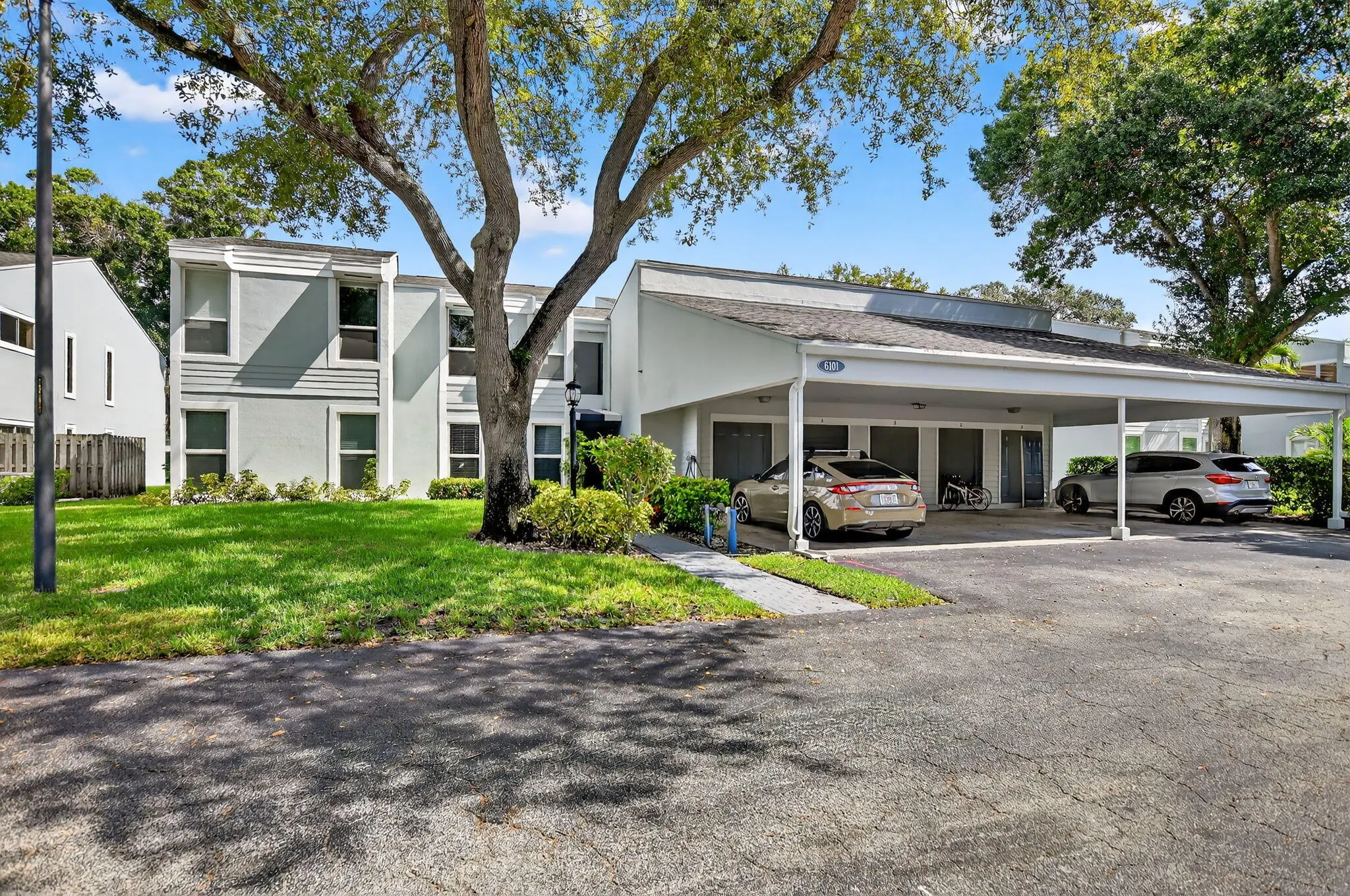6101 Old Court Road, #140