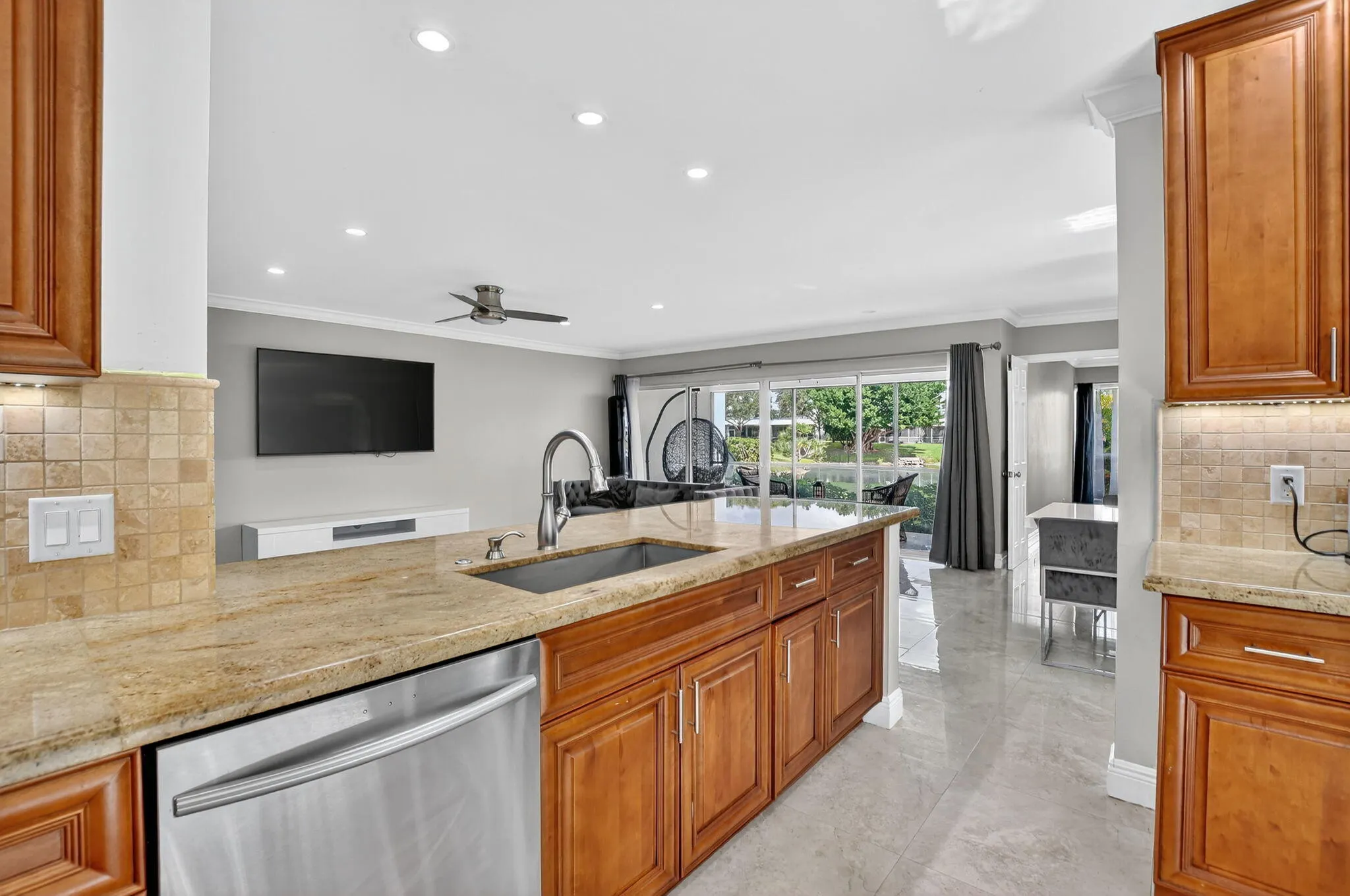 6101 Old Court Road, #140