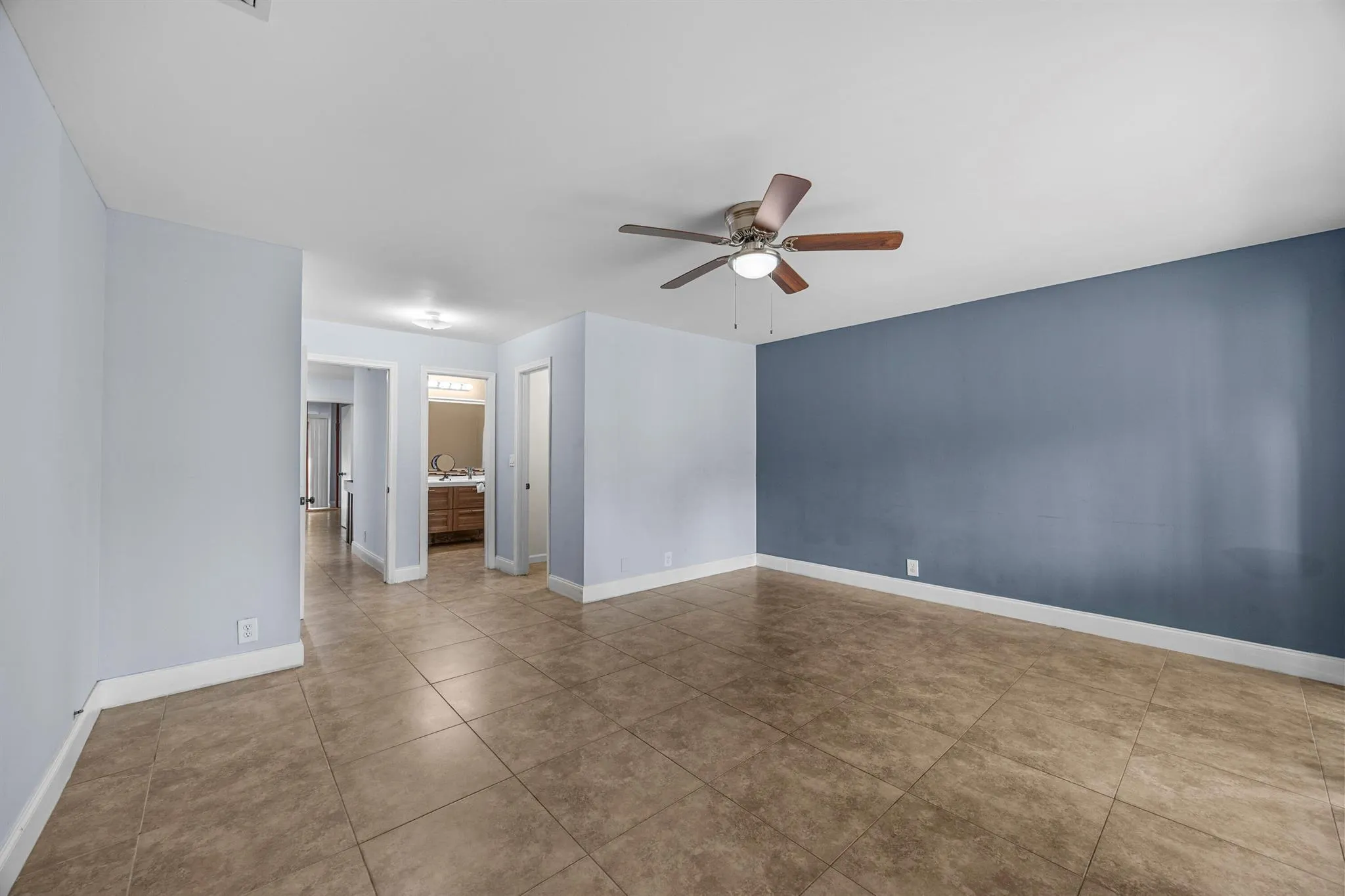 841 NW 82nd Avenue, #2