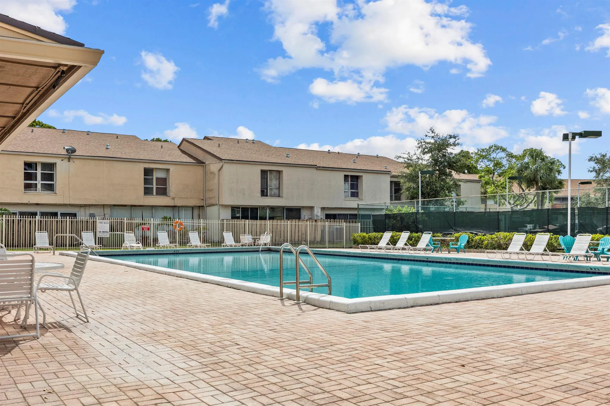 841 NW 82nd Avenue, #2