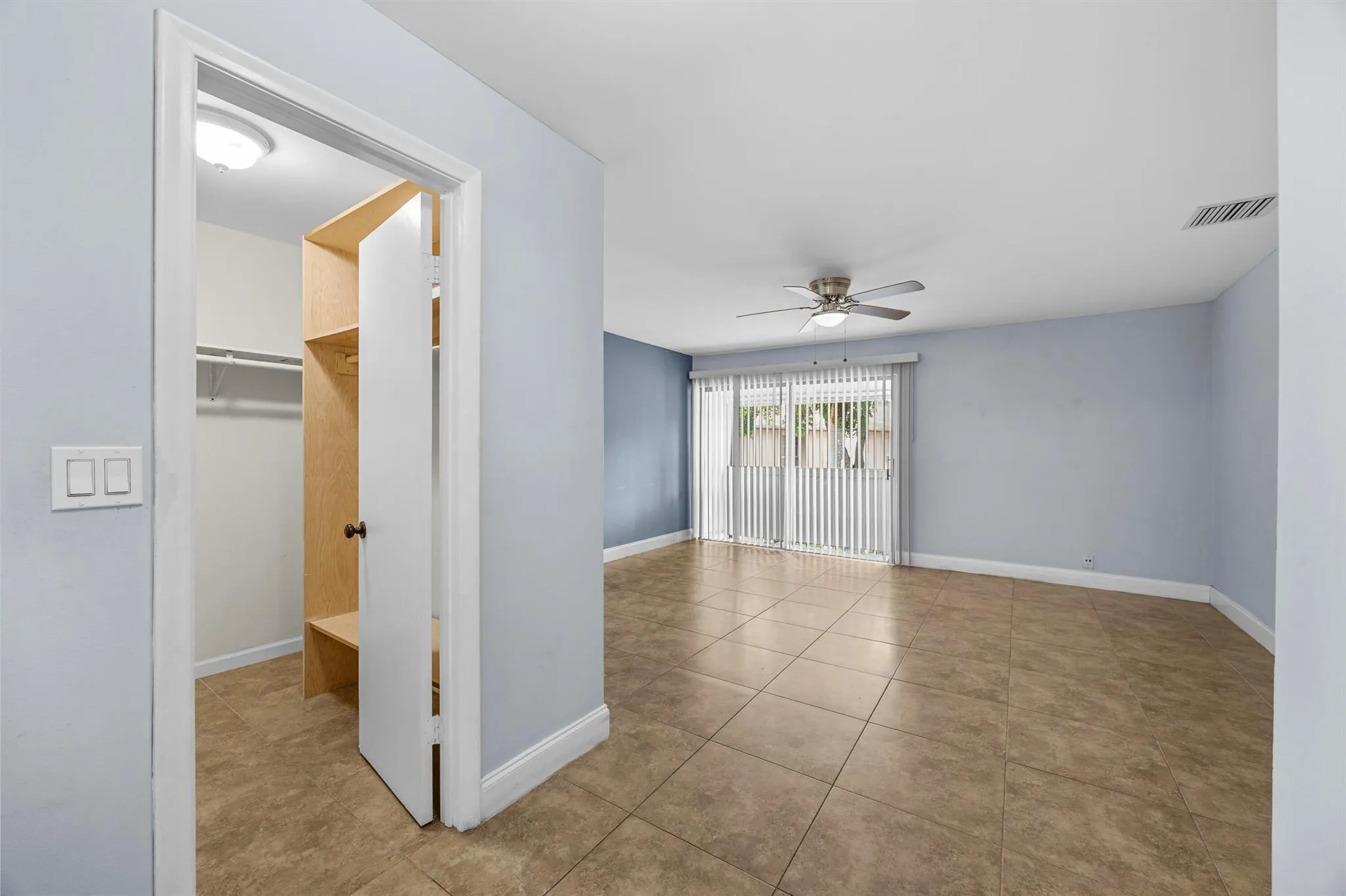 841 NW 82nd Avenue, #2