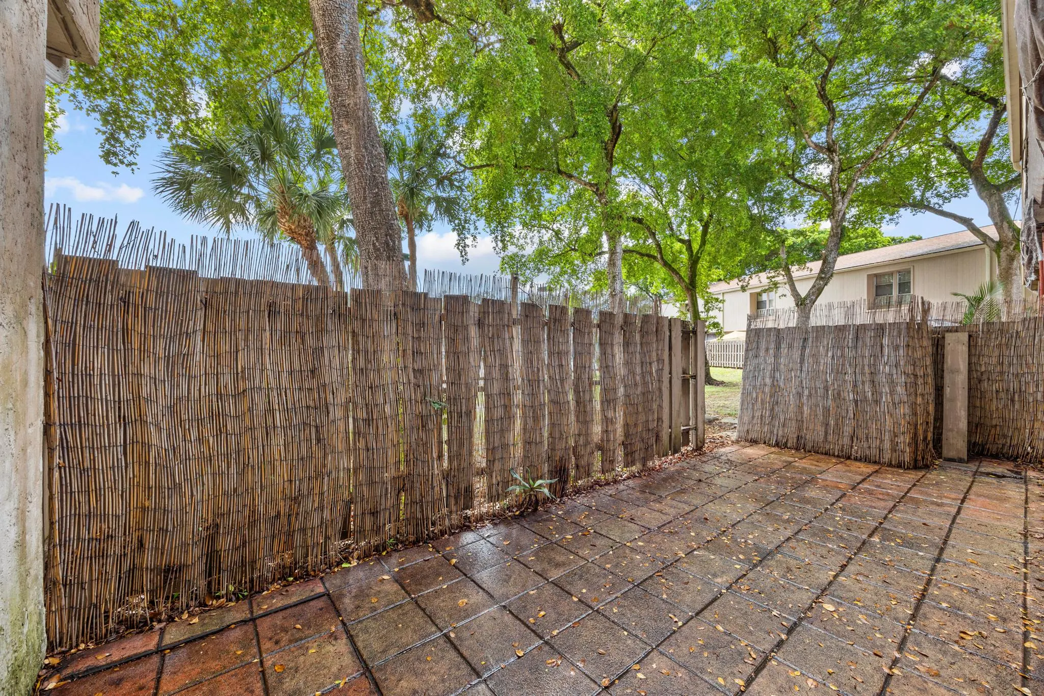 841 NW 82nd Avenue, #2