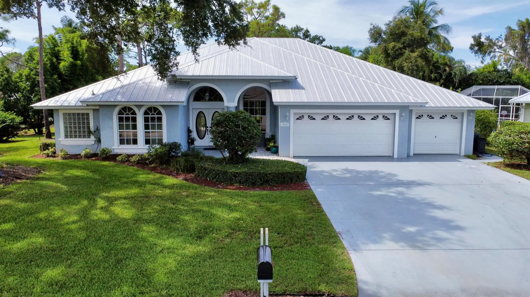 1043 SW Pigeon Plum Way