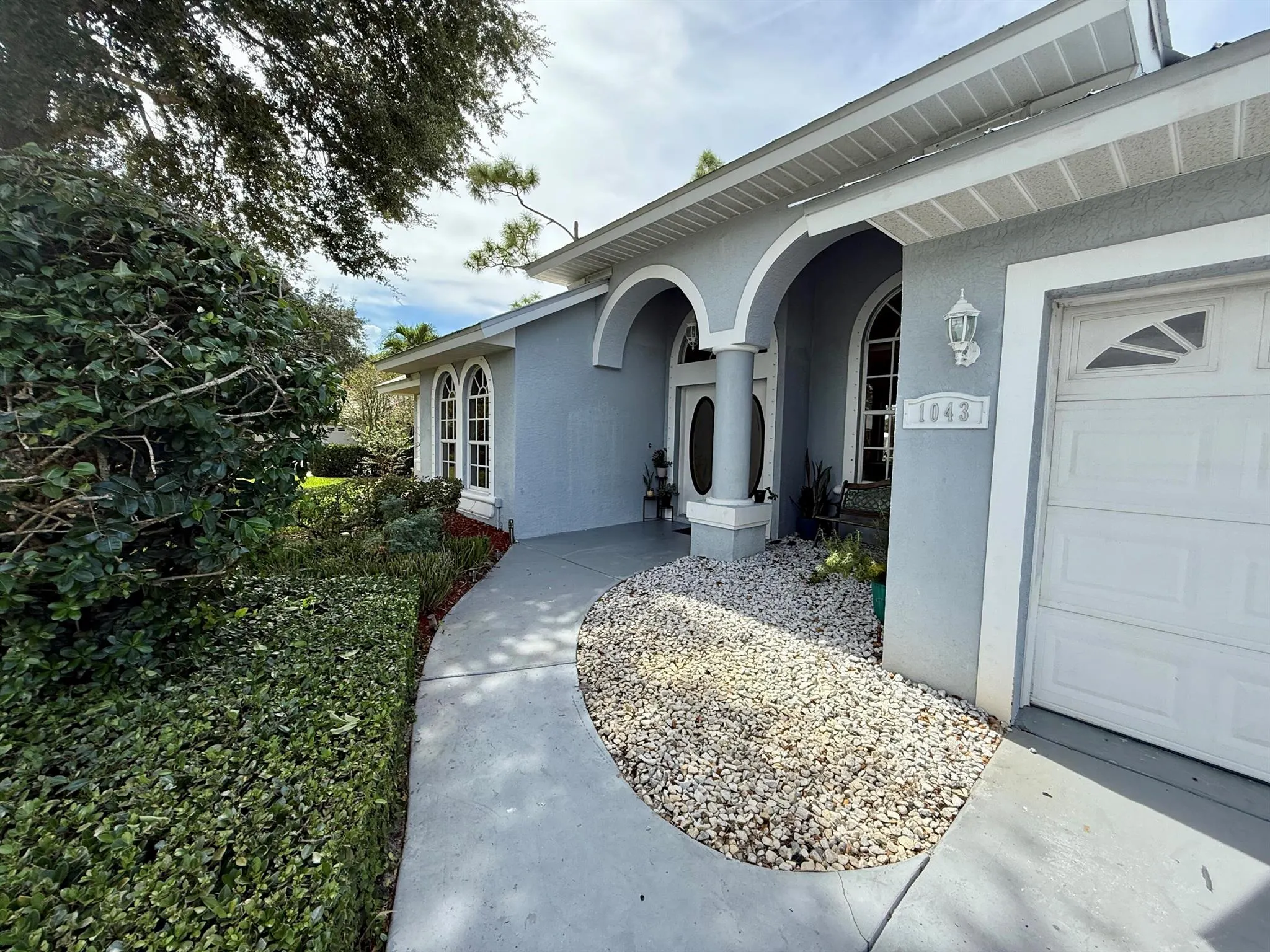1043 SW Pigeon Plum Way